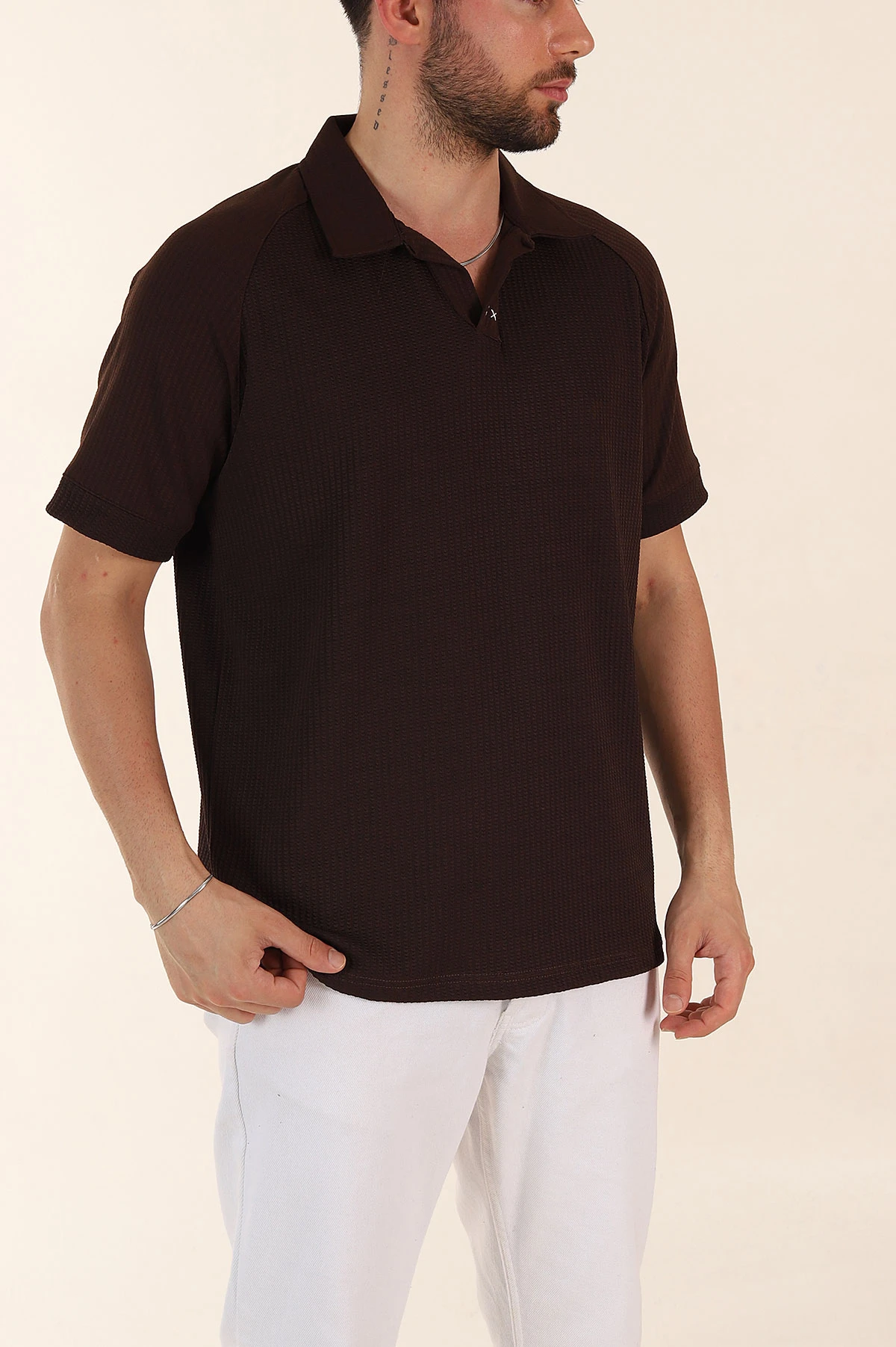 Kahverengi Relaxed Fit Petek Dokulu Patlı Polo Yaka Erkek Tişört 370255