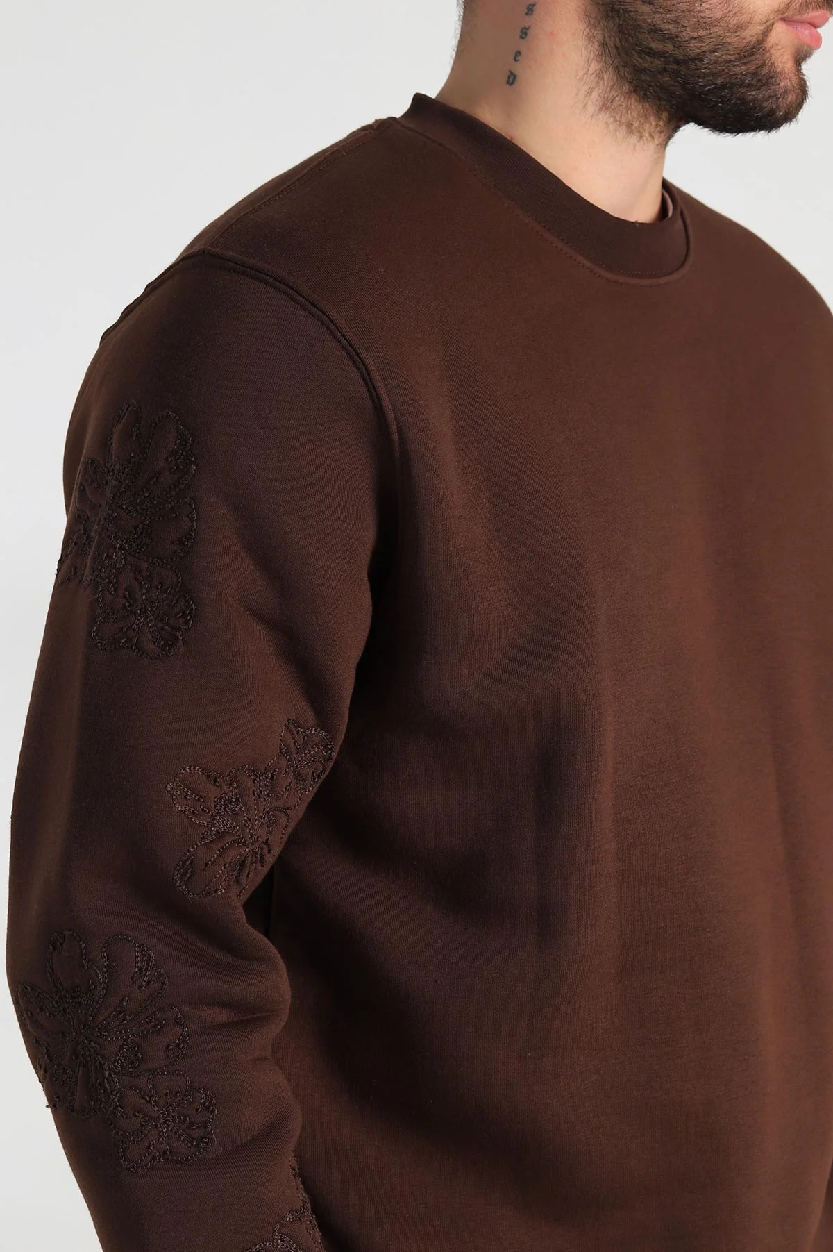 Kahverengi Relaxed Fit Üç İp Şardonlu Nakış Detaylı Erkek Sweatshirt 311185