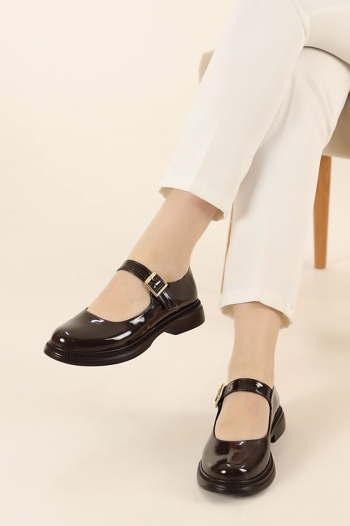 Kahverengi Rugan Mary Jane Kemer Detaylı Kadın Loafer Ayakkabı 337199