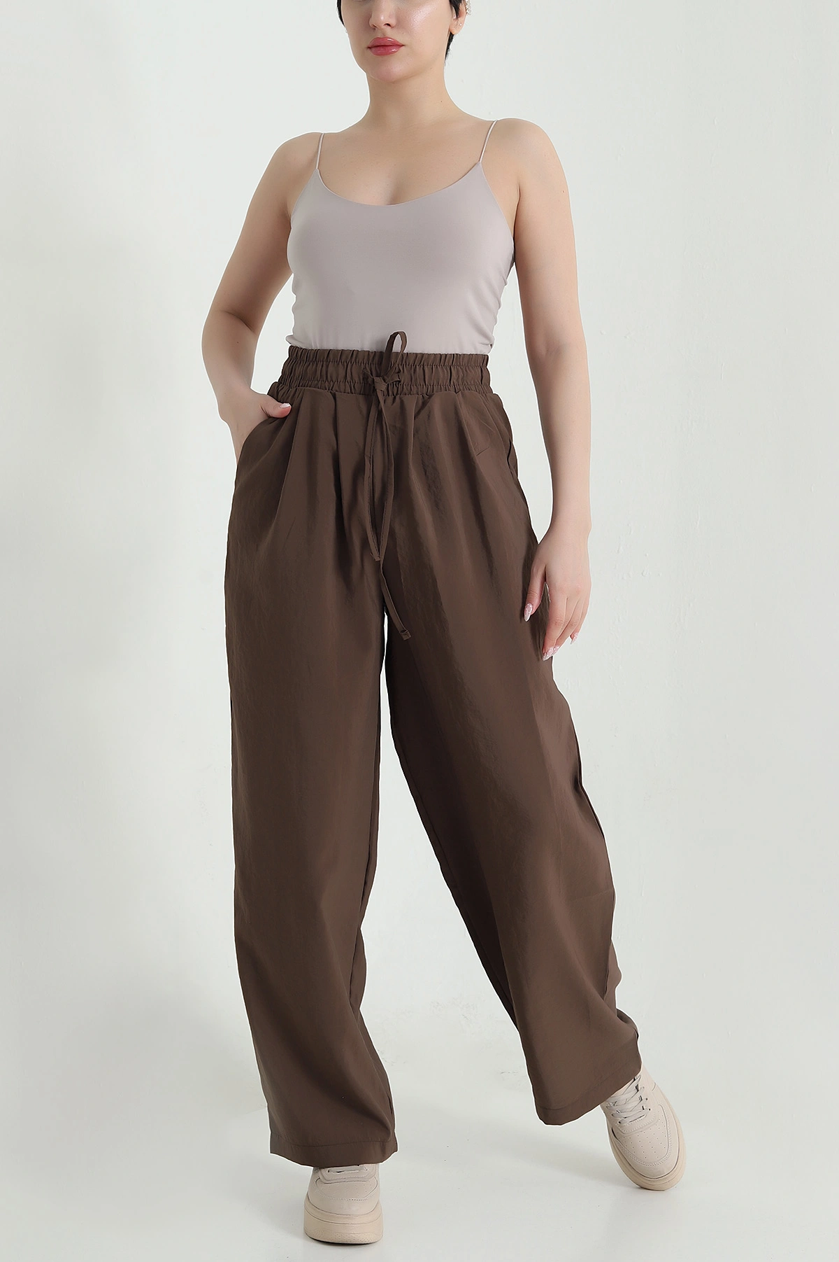 Kahverengi Salaş Pileli Cepli Tencel Kadın Pantolon 462052