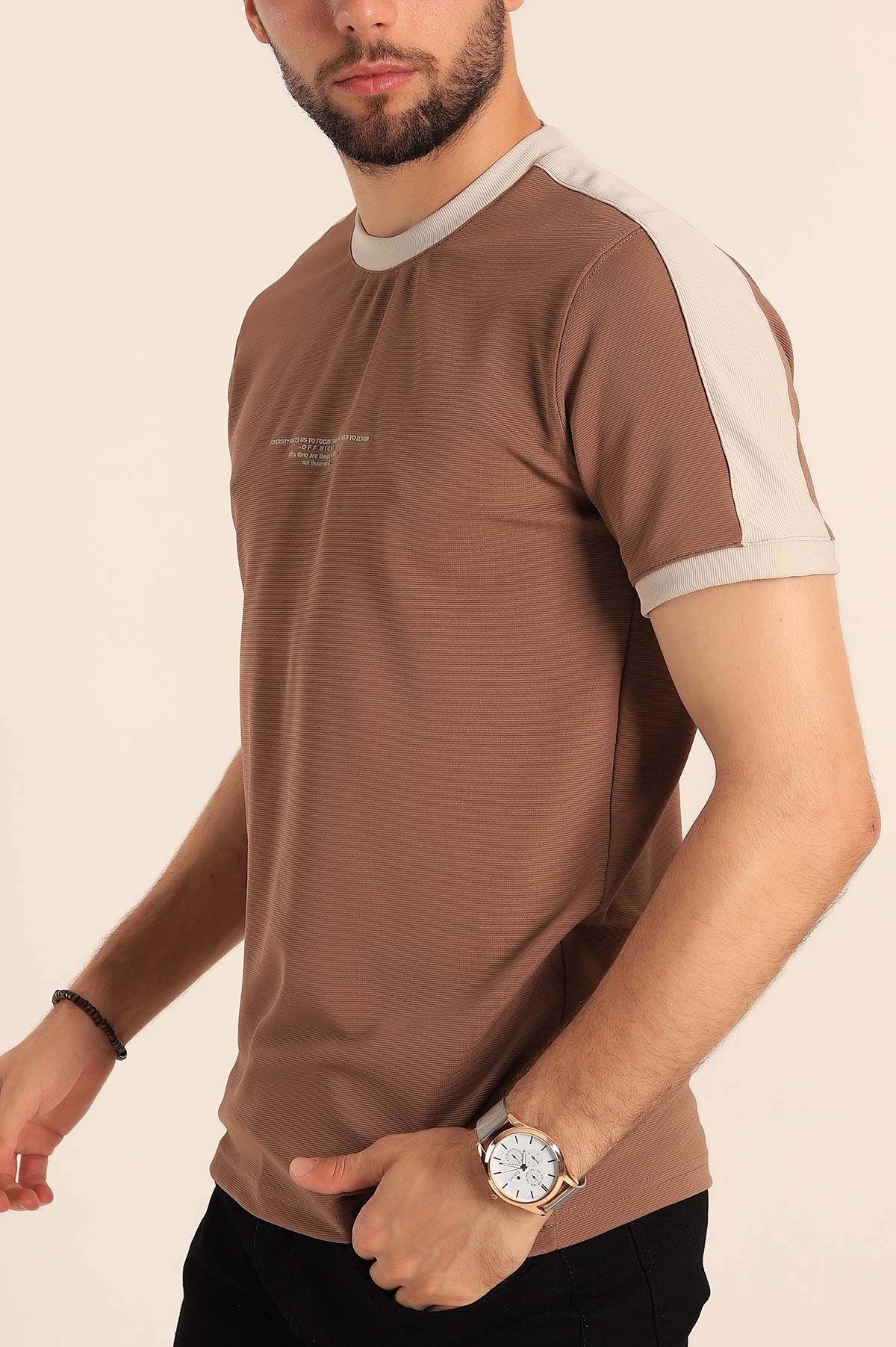 Kahverengi Slim Fit Kabartma Yazılı Erkek Tişört 190218