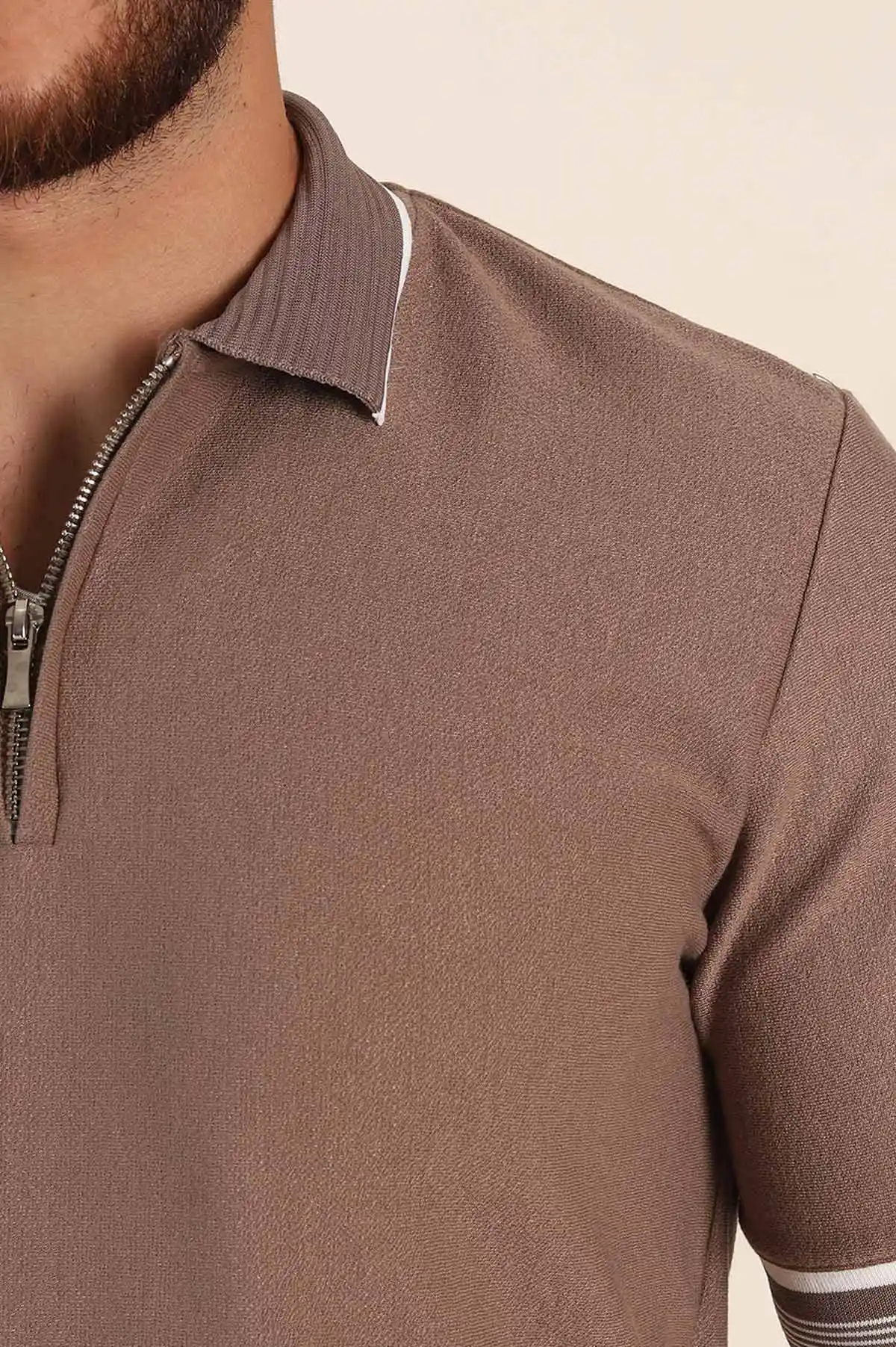Kahverengi Slim Fit Kol Detaylı Fermuarlı Polo Yaka Erkek Triko Tişört 369510
