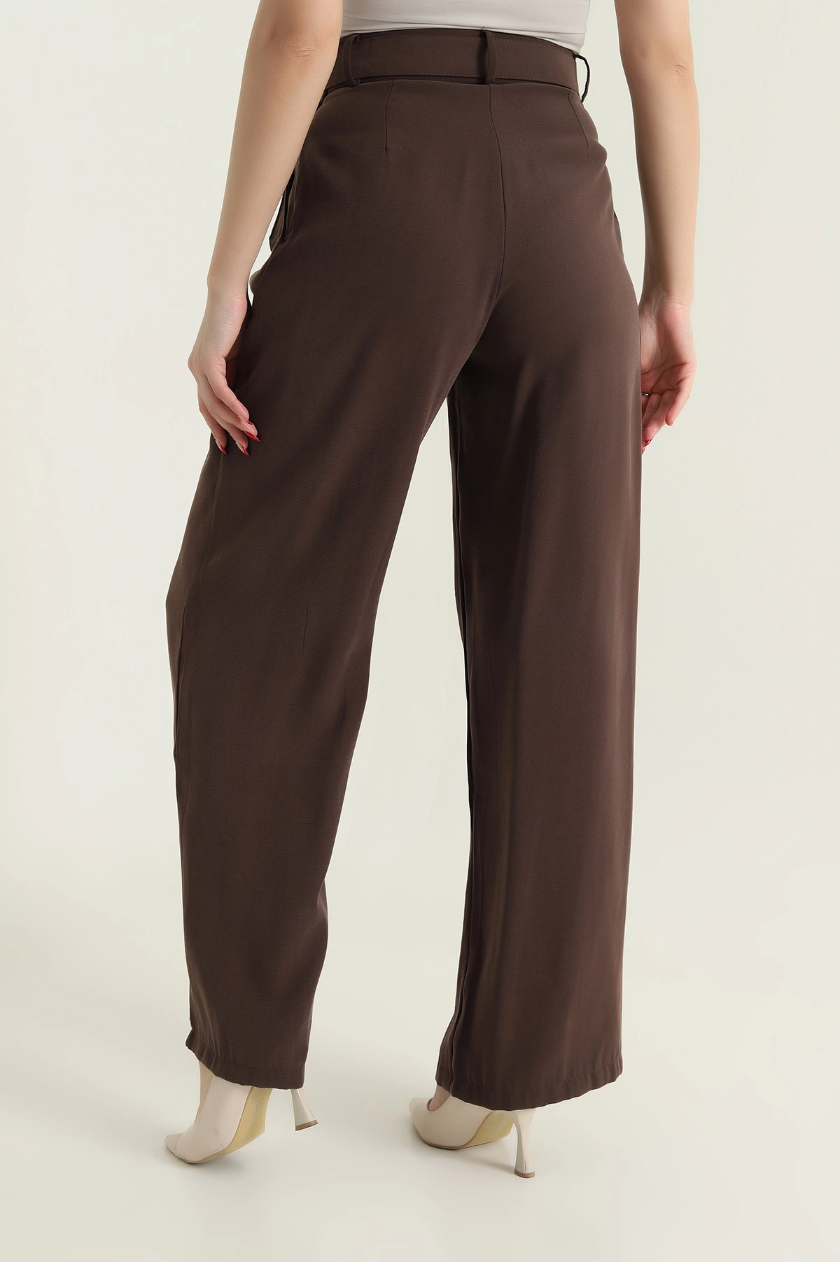 Kahverengi Tencel Viskon Kemerli Bol Paça Kadın Pantolon 434290