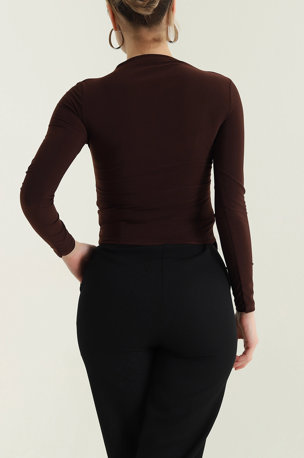 Kahverengi Tokalı Sandy Kadın Bluz 437337