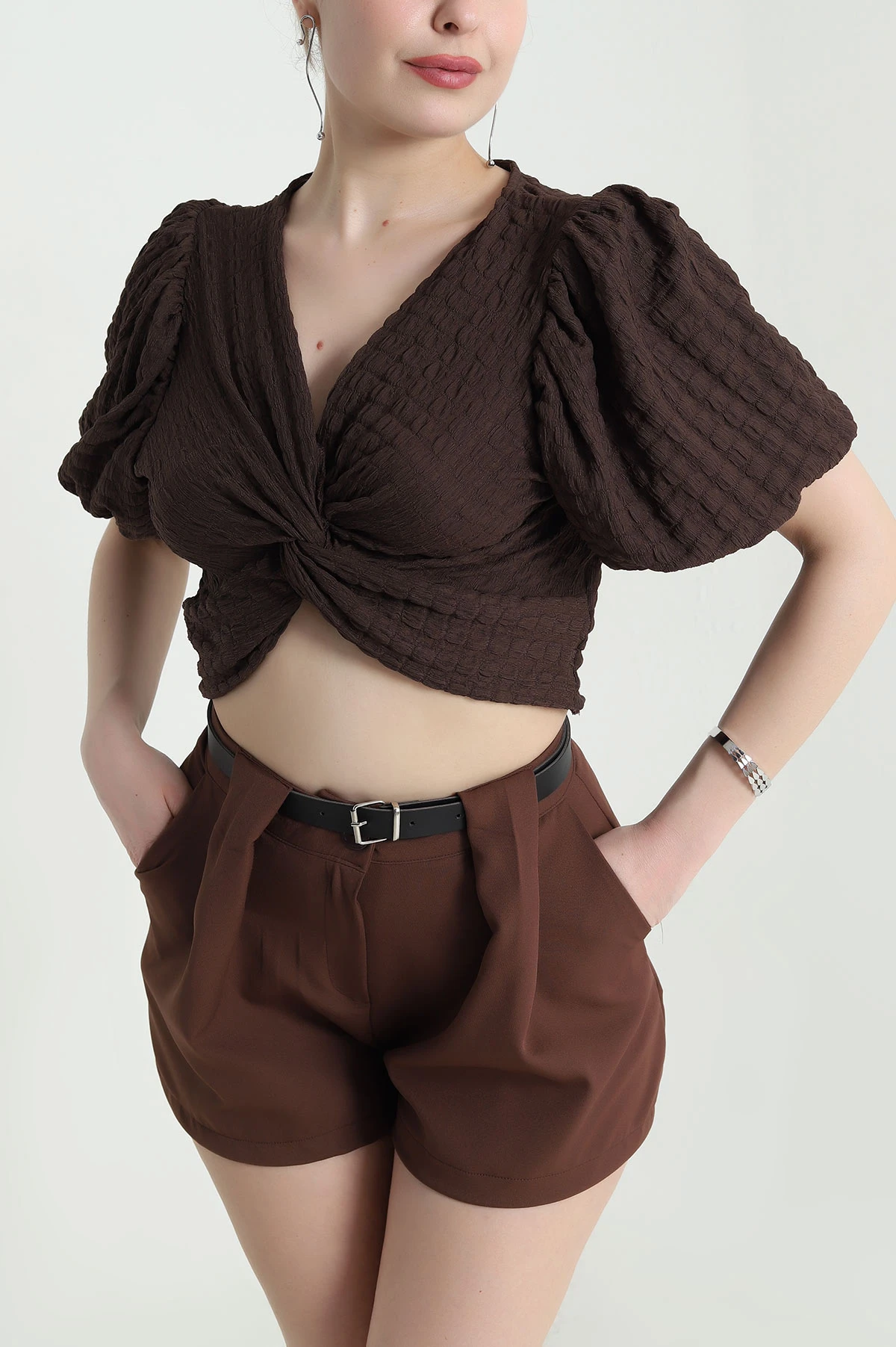Kahverengi V Yaka Gofre Kadın Crop 456751