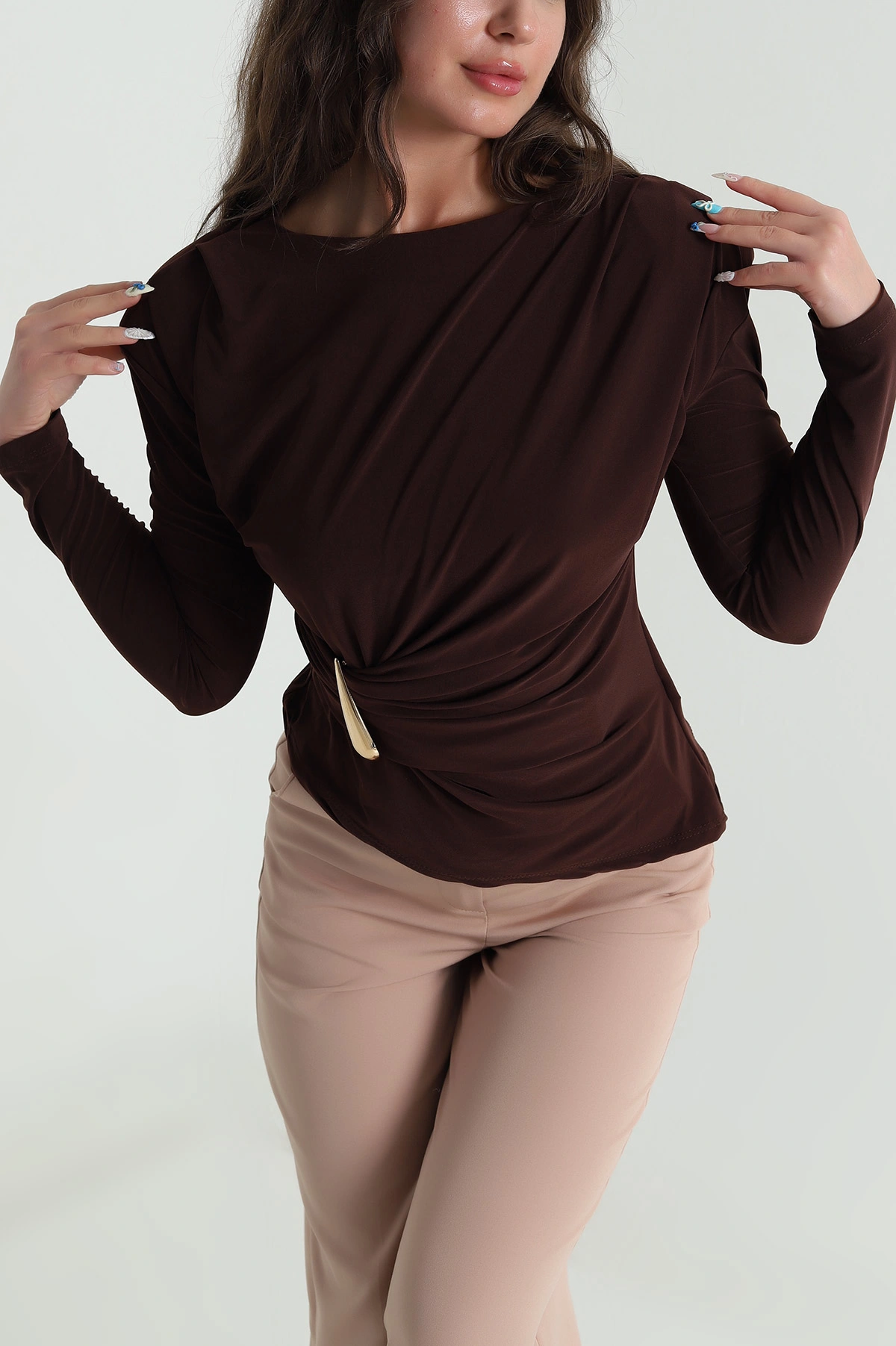 Kahverengi Vatkalı Tokalı Sandy Kadın Bluz 484961