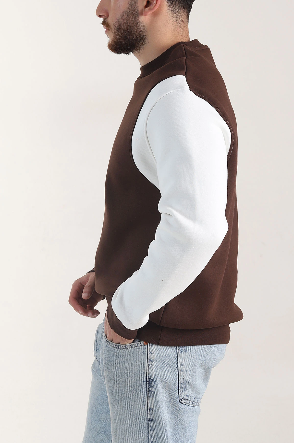 Kahverengi Yazı Detaylı Bisiklet Yaka Erkek Sweatshirt 404763