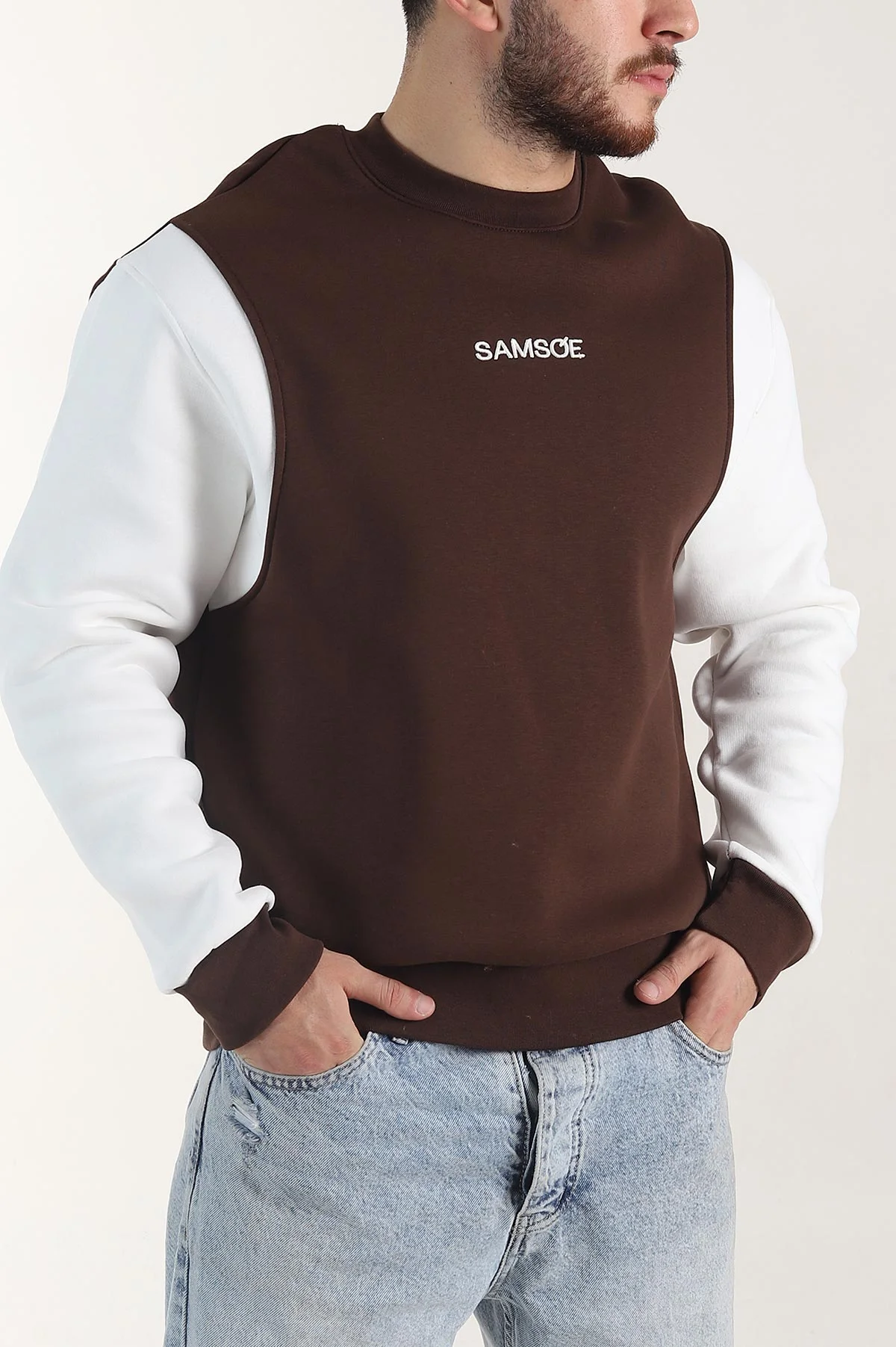 Kahverengi Yazı Detaylı Bisiklet Yaka Erkek Sweatshirt 404763
