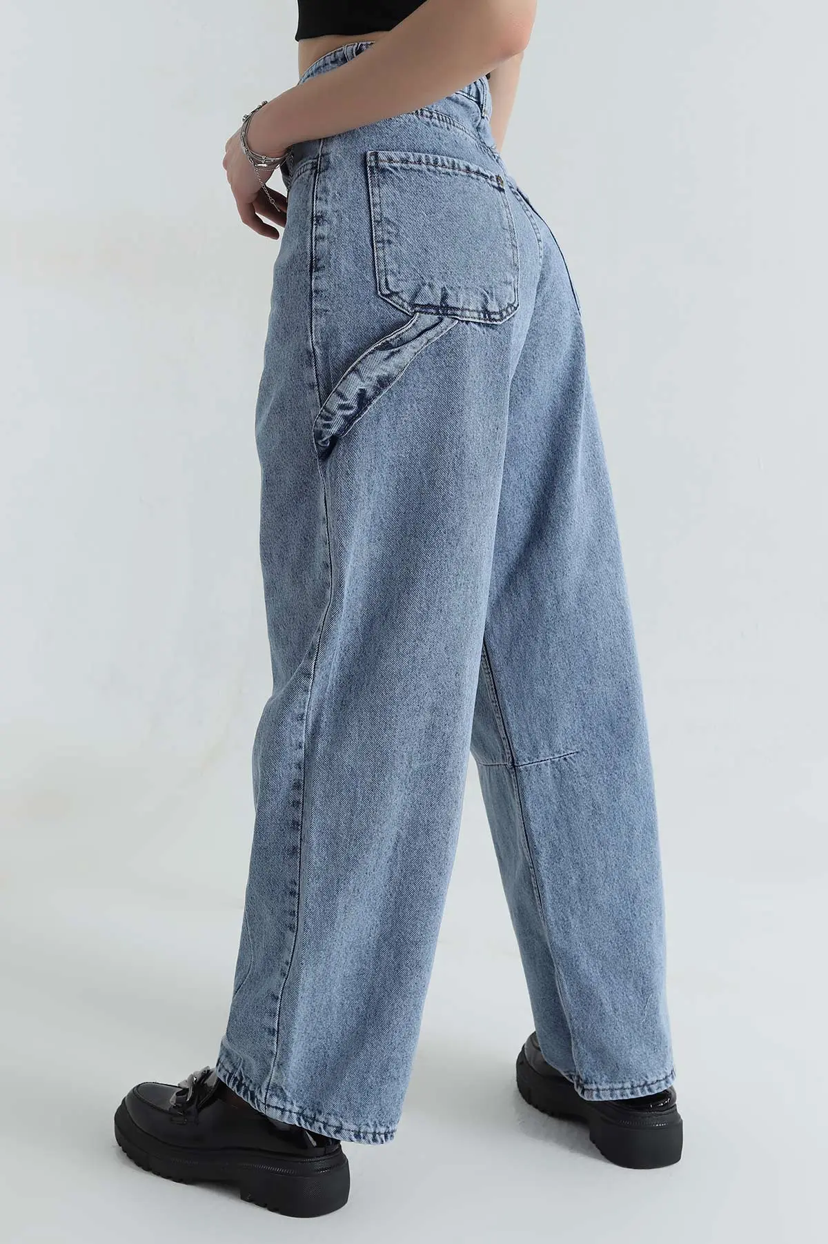 Kar Yıkama Baggy Cepli Kadın Kot Pantolon 412728