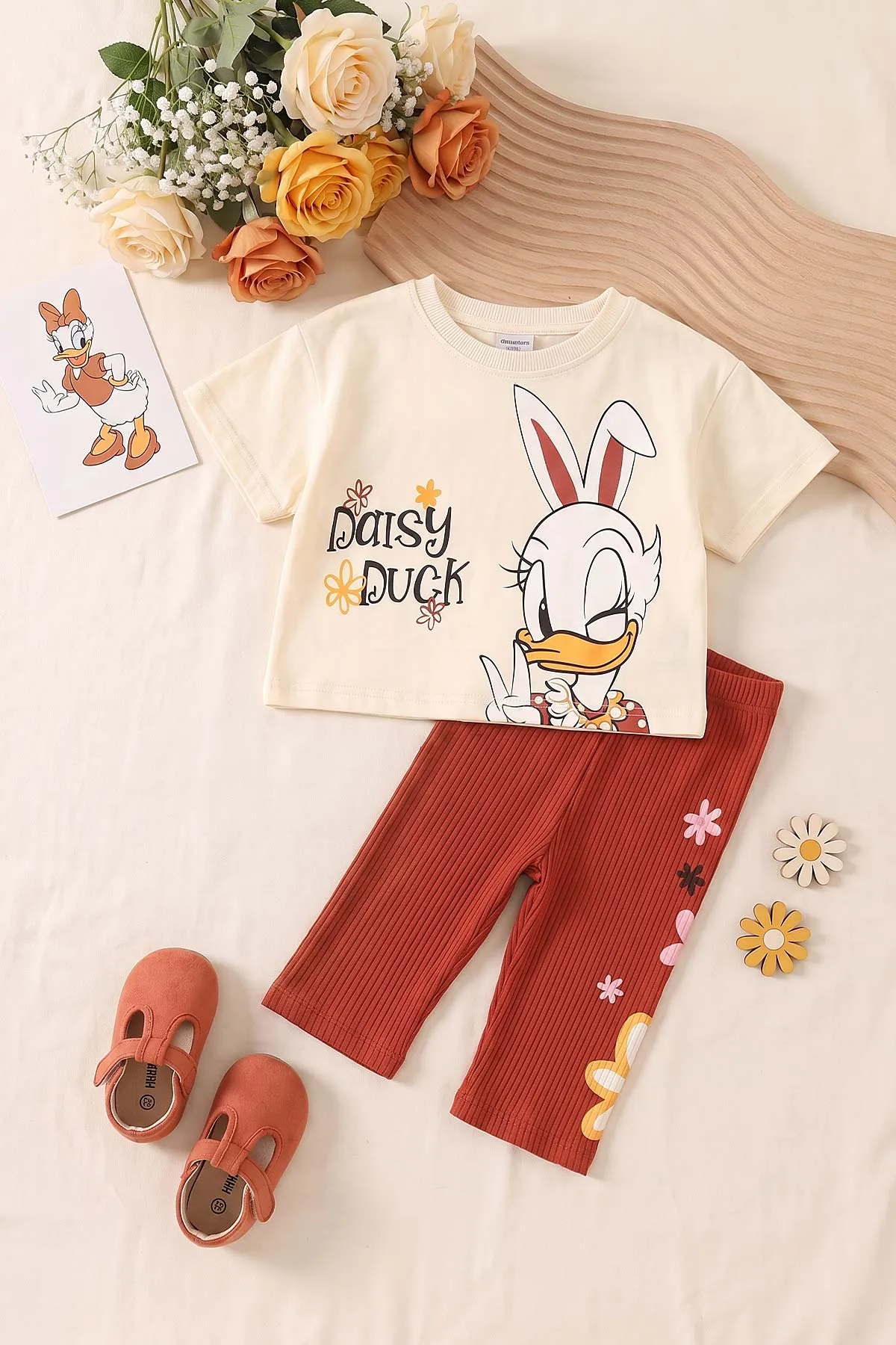Kiremit (4-10 Yaş)Daisy Duck Baskılı  Alt Fitilli Baskılı Şort Diz Boy Kısa Taytlı Kız Çocuk Yazlık Takım 469889