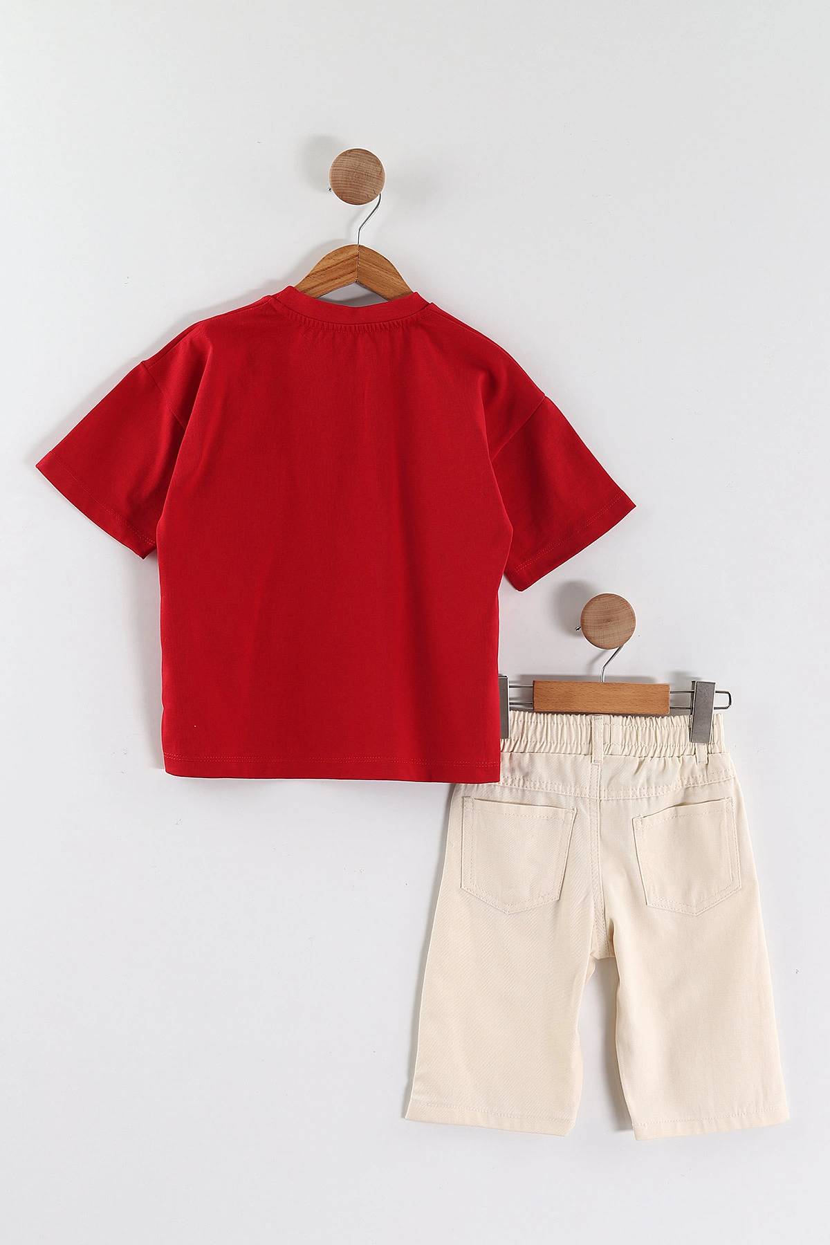 Kırmızı (2-10 Yaş)Baskılı Gabardin Şortlu Erkek Çocuk Takım 457406
