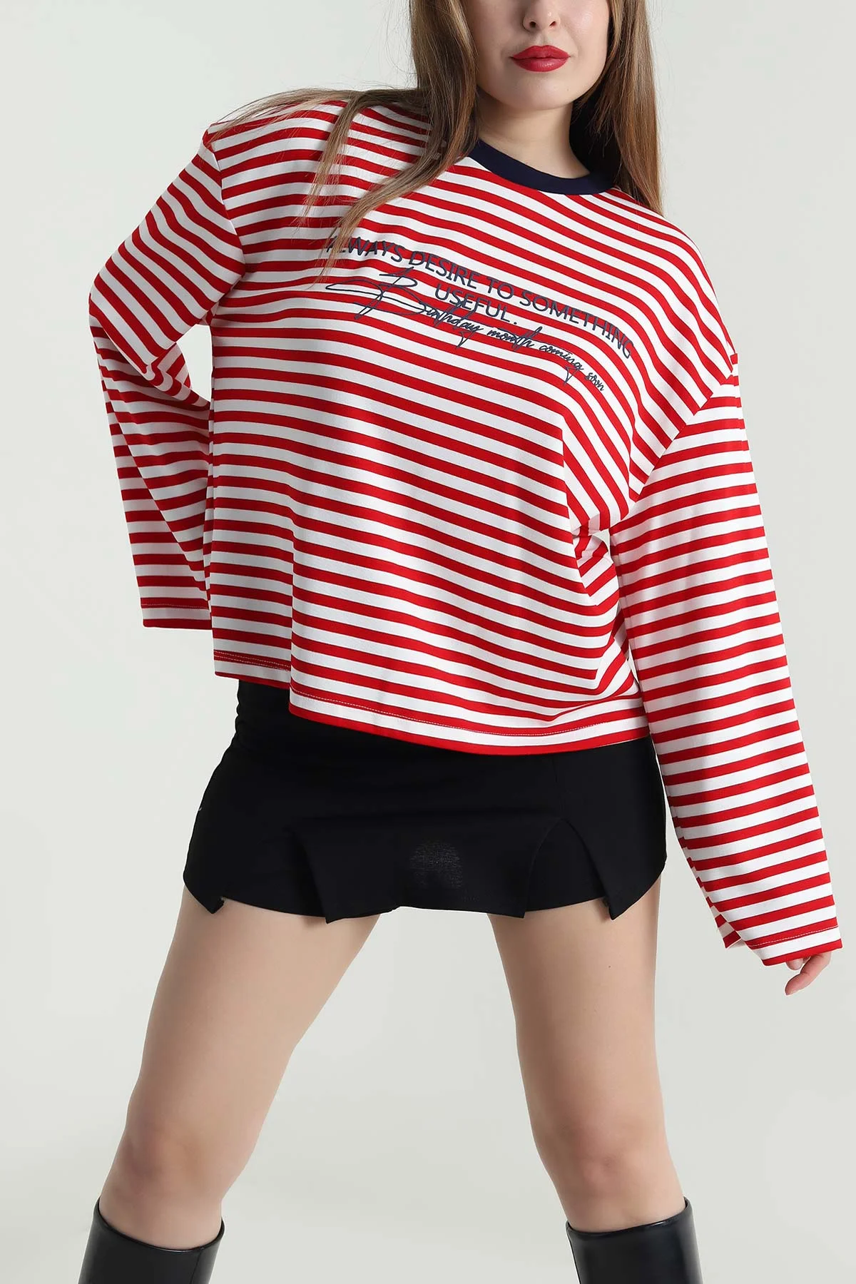 Kırmızı Çizgili Baskılı Kadın Sweatshirt 494410