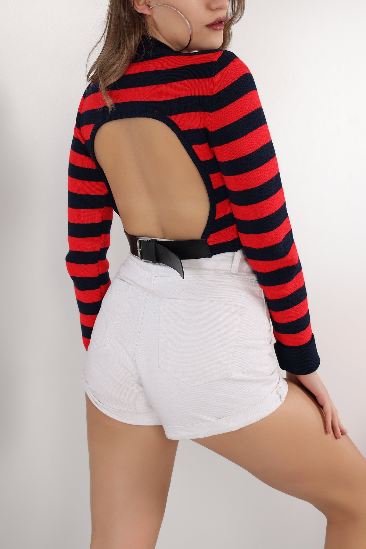 Kırmızı Çizgili Sırt Detay Triko Kazak 159419