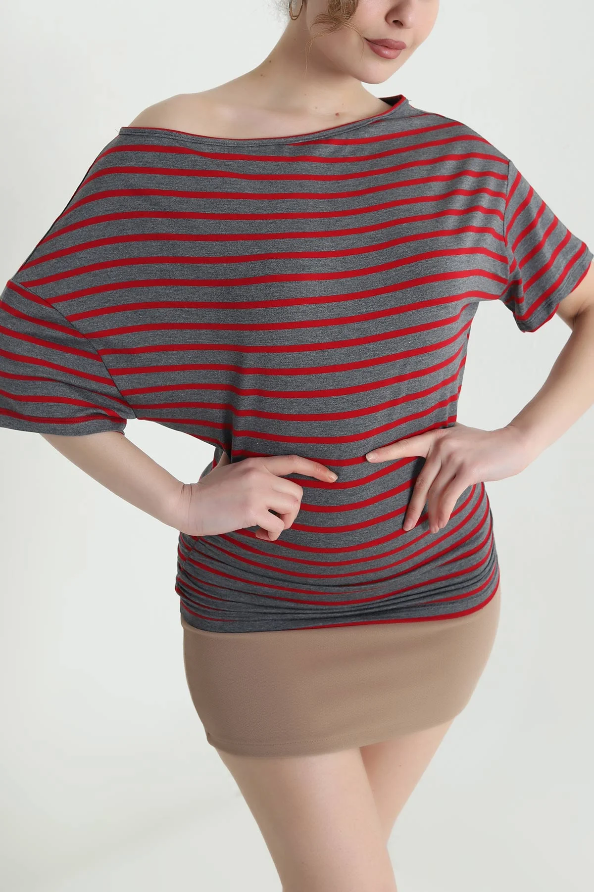 Kırmızı Çizgili Yanı Büzgülü Süprem Kadın Bluz 446955