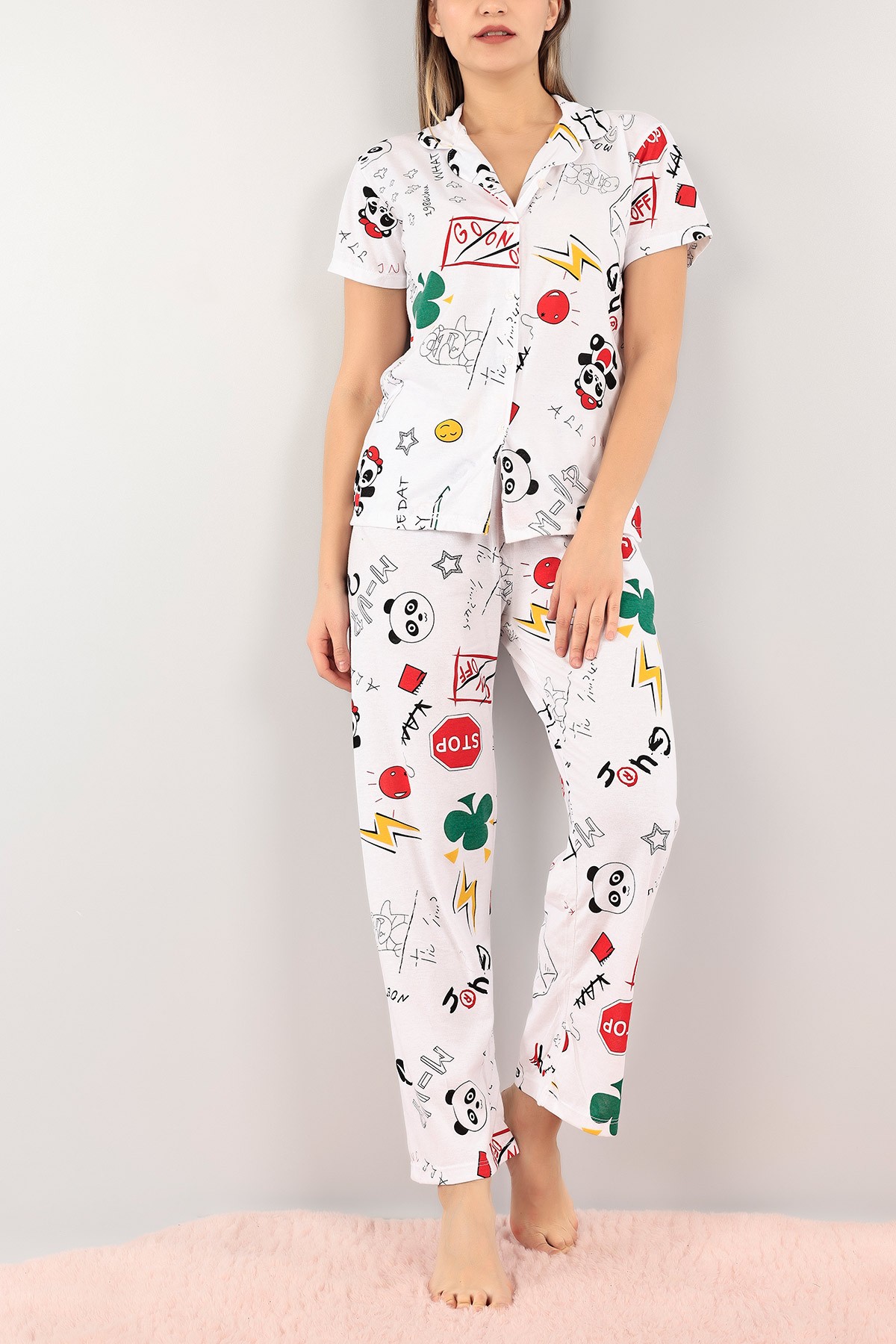 Kırmızı Düğmeli Desenli Bayan Pijama Takımı 110199