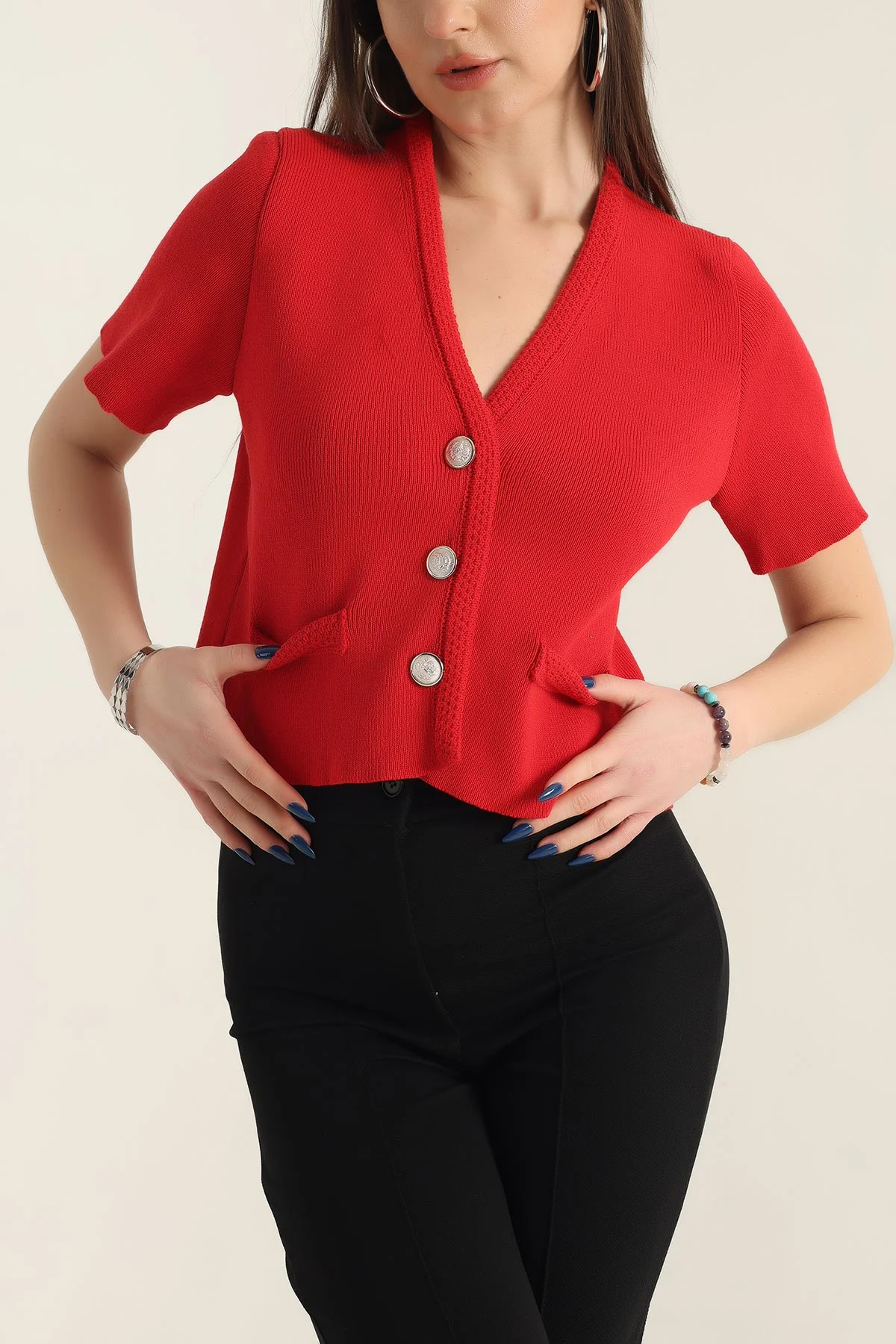 Kırmızı Düğmeli Kısa Kollu Triko Hırka 337474
