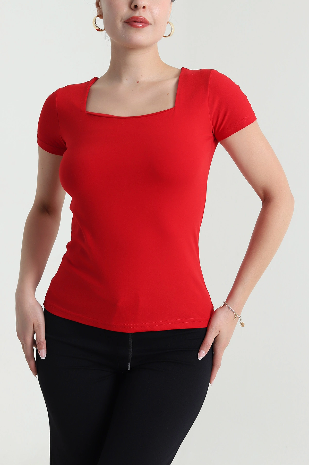 Kırmızı Kare Yaka Kadın Body 478368