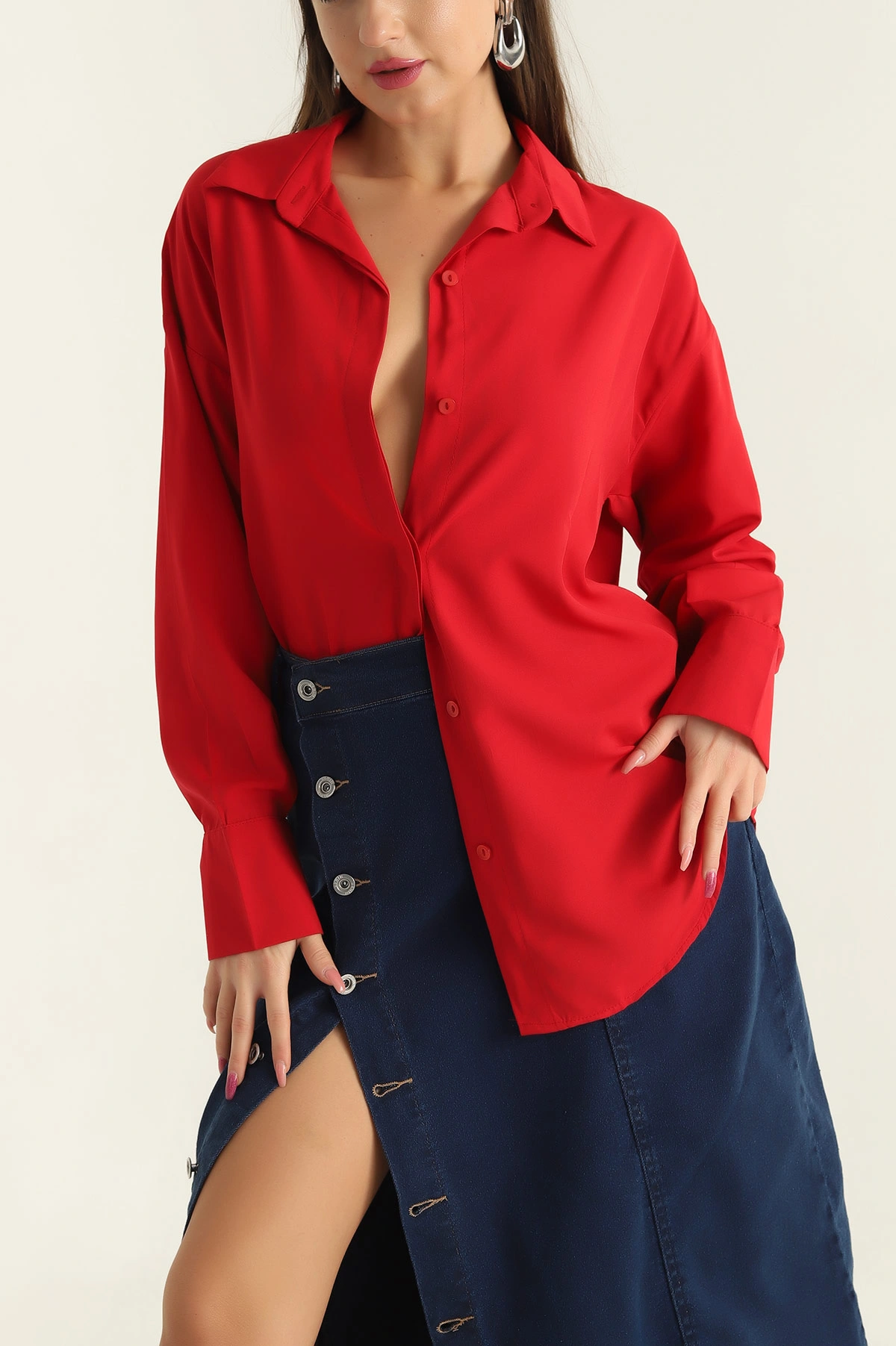 Kırmızı Poplin Kumaş Gizli Pat Bayan Gömlek 304520