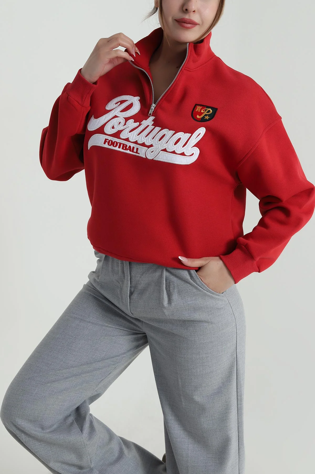 Kırmızı Şardonlu Nakışlı Üç İp Kadın Sweat 487102
