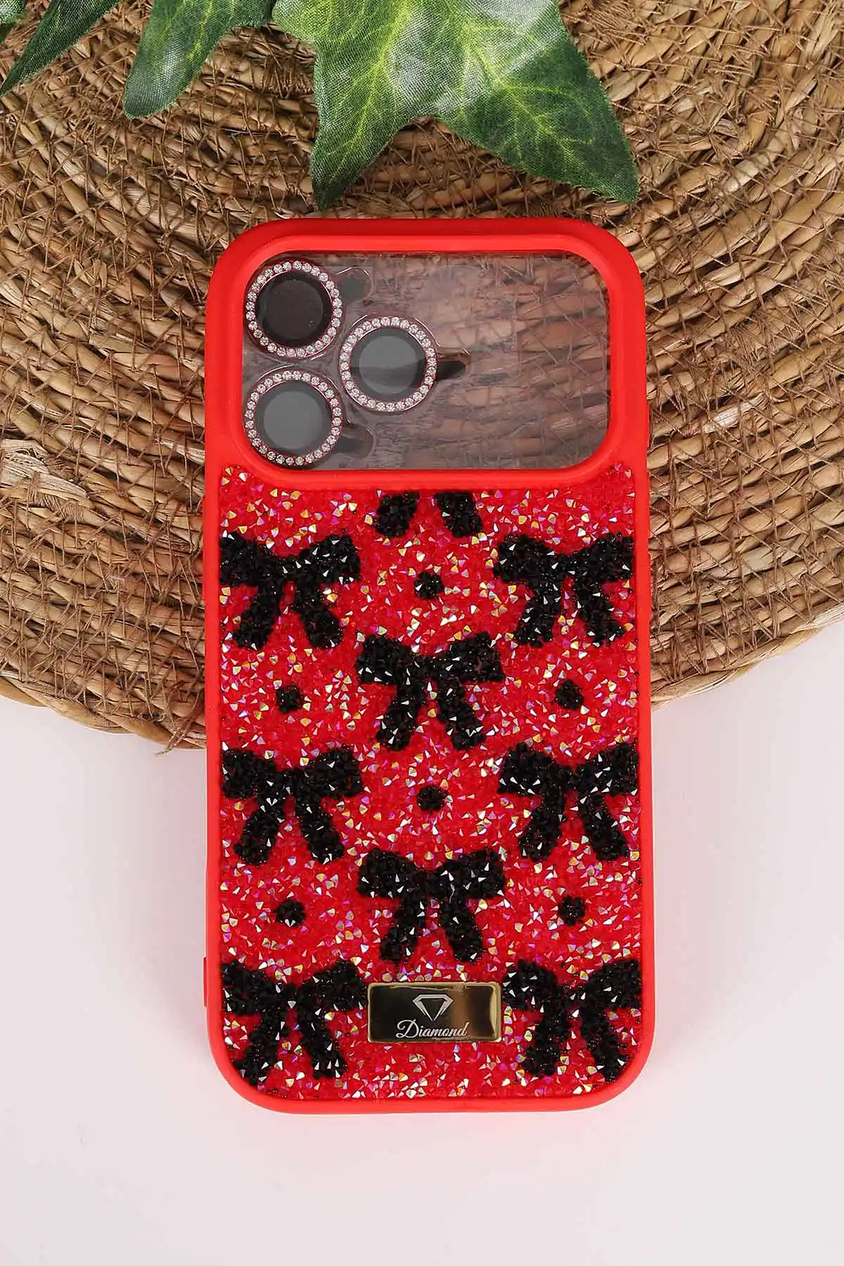 Kırmızı TeknoCase İPhone 17 Pro Uyumlu Perfect Diamond Case Serisi Taşlı Lens Hediyeli Sert Silikon Telefon Kılıfı 480859
