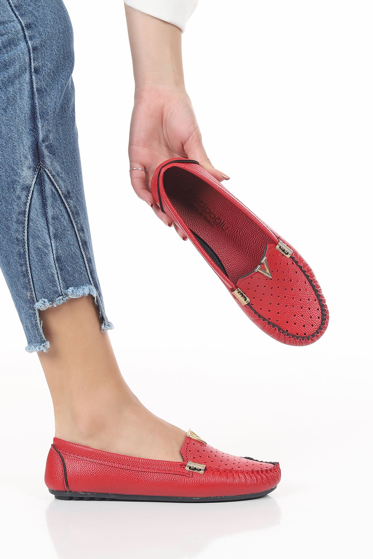 Kırmızı V Tokalı Kadın Babet Ayakkabı 120657