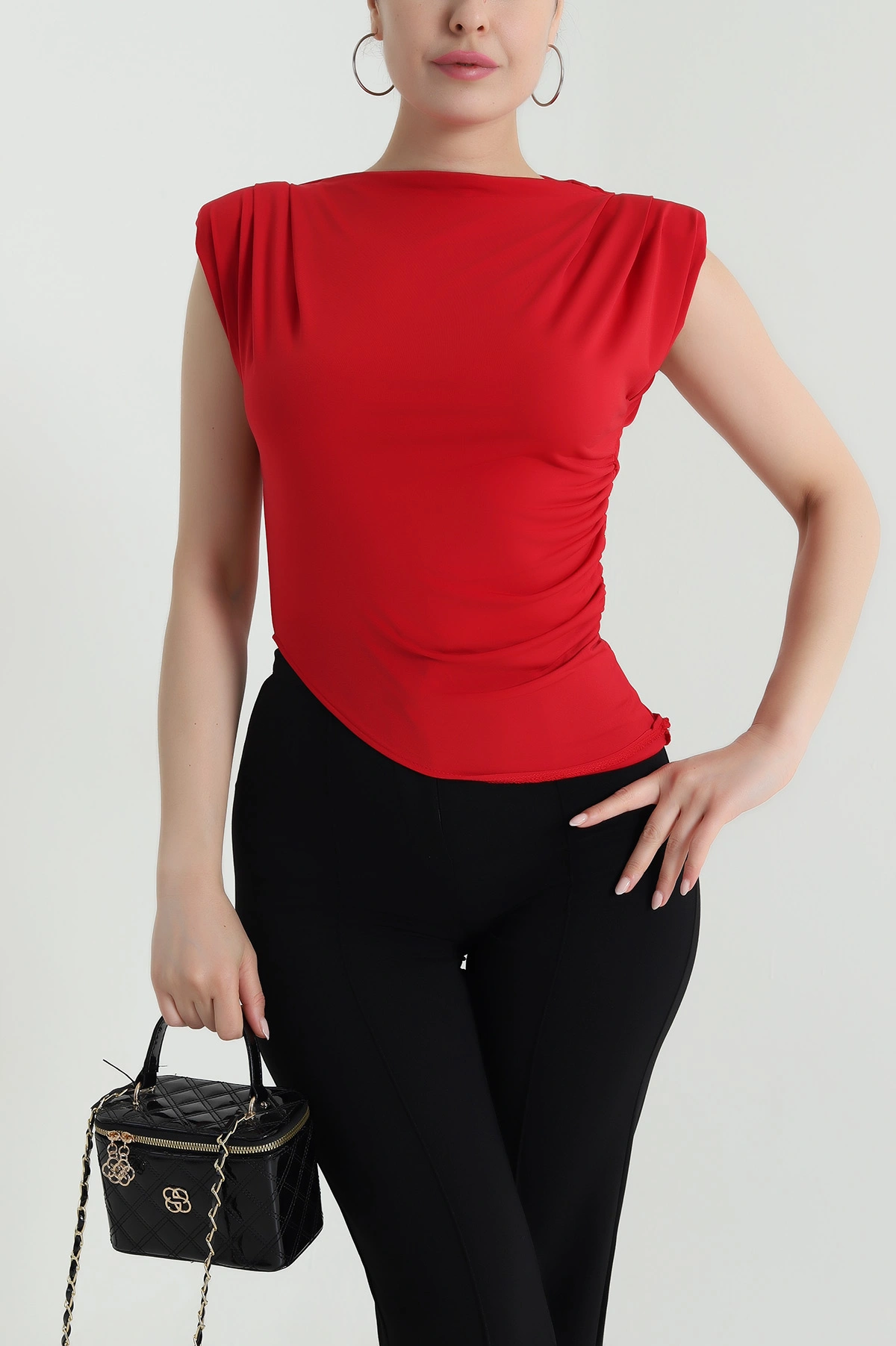 Kırmızı Vatkalı Büzgülü Kadın Bluz 473710