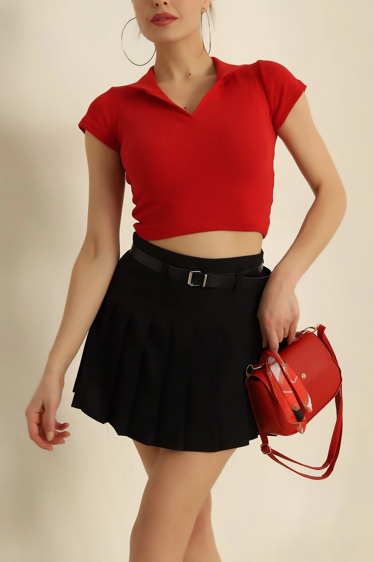 Kırmızı Yakalı Fitilli Crop 257682