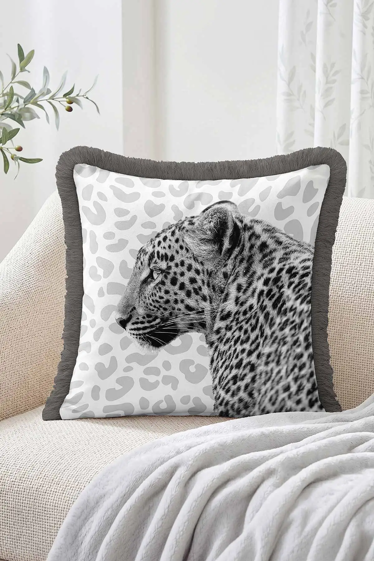 43x43 Cm Dijital Baskılı Fermuarlı Çift Taraflı Saçaklı Kırlent Kılıfı 483441