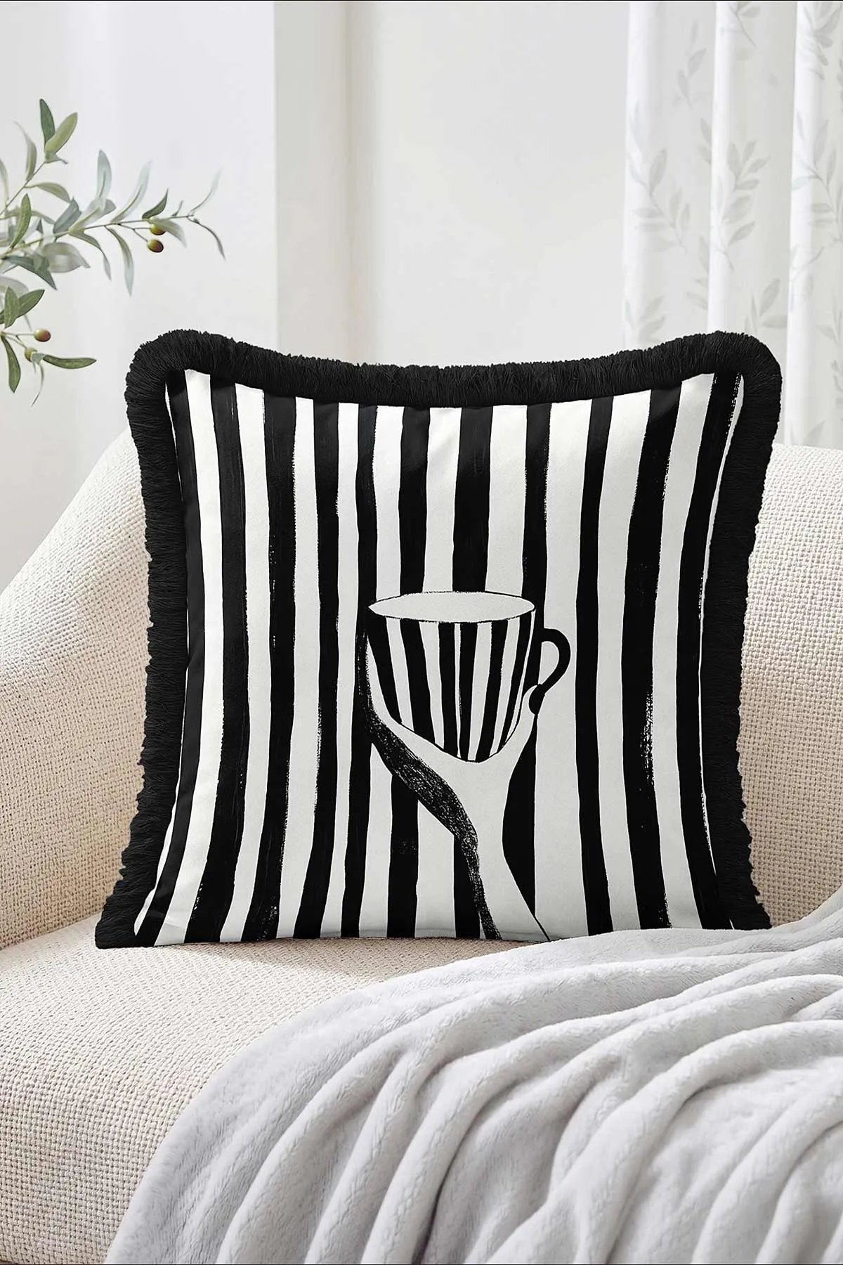 43x43 Cm Dijital Baskılı Fermuarlı Çift Taraflı Saçaklı Kırlent Kılıfı 483489