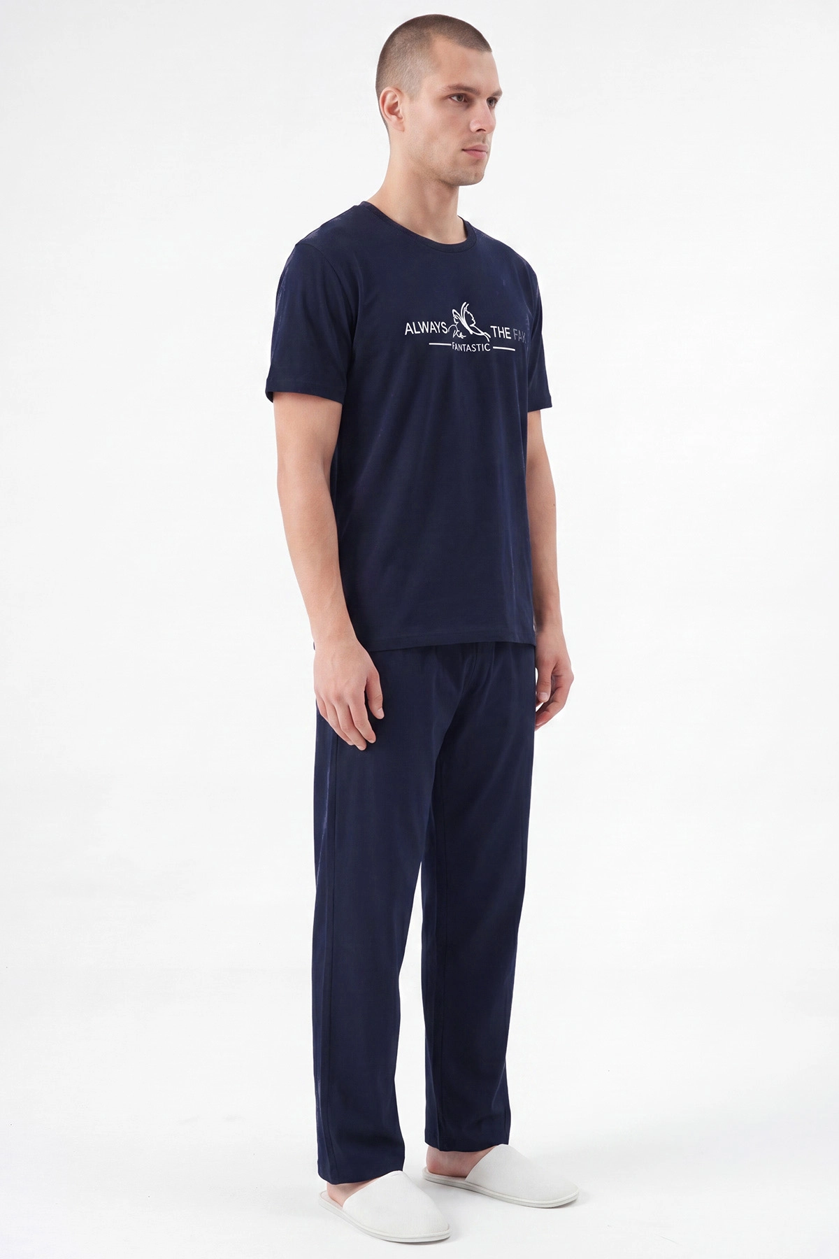 Koyu Lacivert Bisiklet Yaka Yazı Detaylı Erkek Kısa Kollu Pijama Takımı 461731