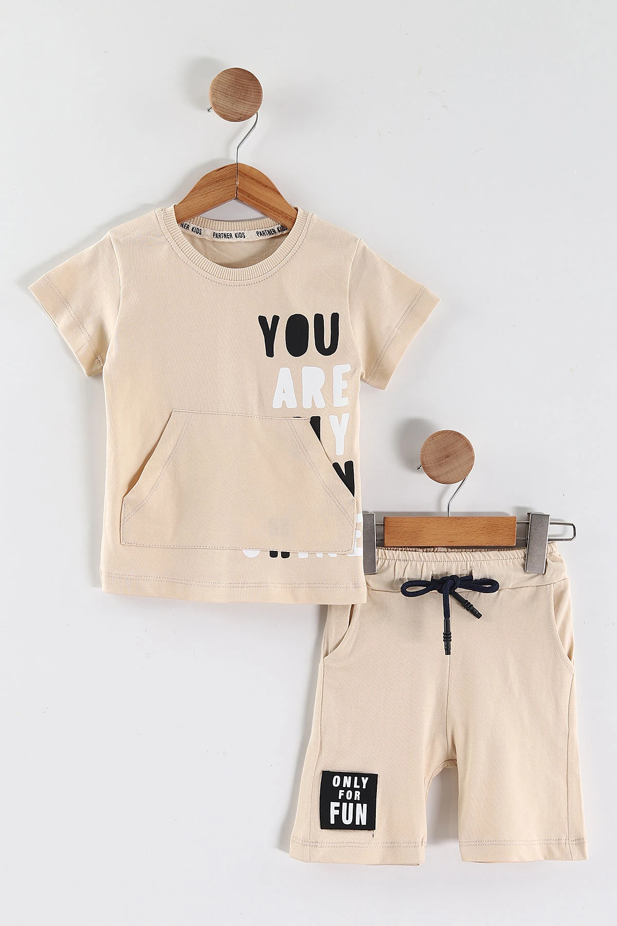 Krem (1-5 Yaş) Kanguru Cepli Baskılı Cepli Şortlu Süprem Erkek Çocuk Yazlık Takım 446014