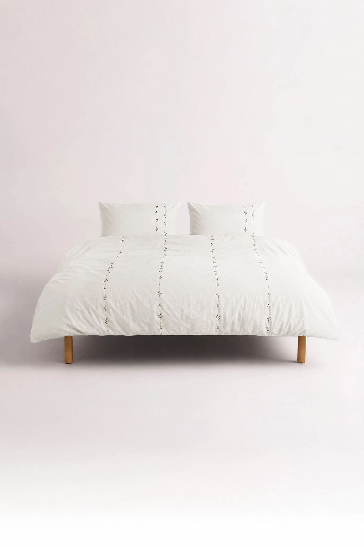 Krem 200x220 Cm Bella Home Çift Kişilik Grace Nakışlı Nevresim Takımı - Zarif Desen & Premium Kalite 475778