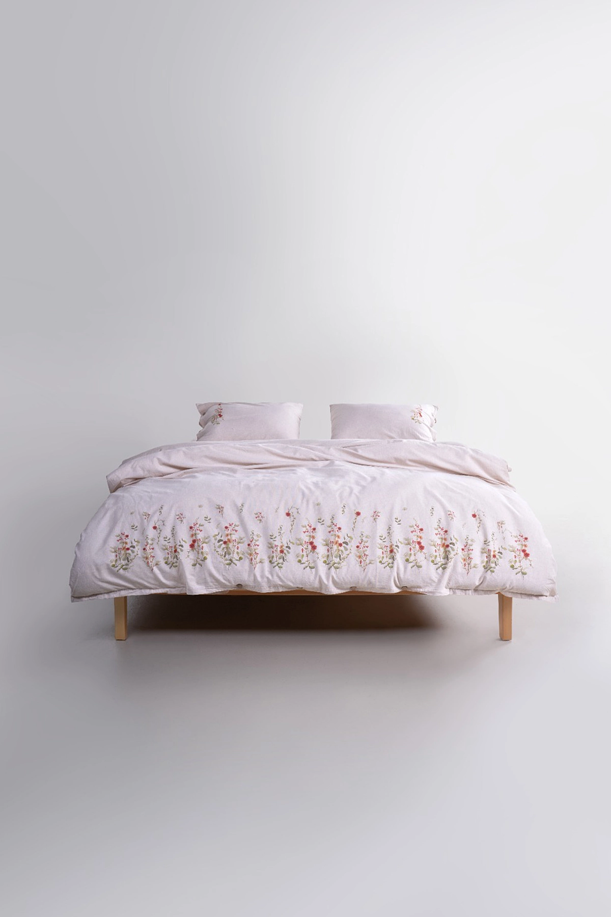 Krem 200x220 Cm Bella Home Çift Kişilik Turnesal Baskılı Nevresim Takımı - Zarif Desen & Premium Kalite 475847