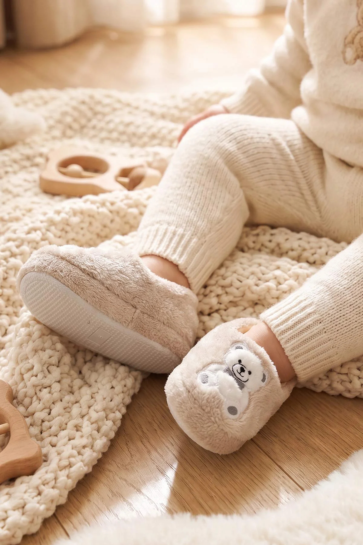Krem ( 21 - 24 ) Peluş Figürlü Bebek Panduf 496282