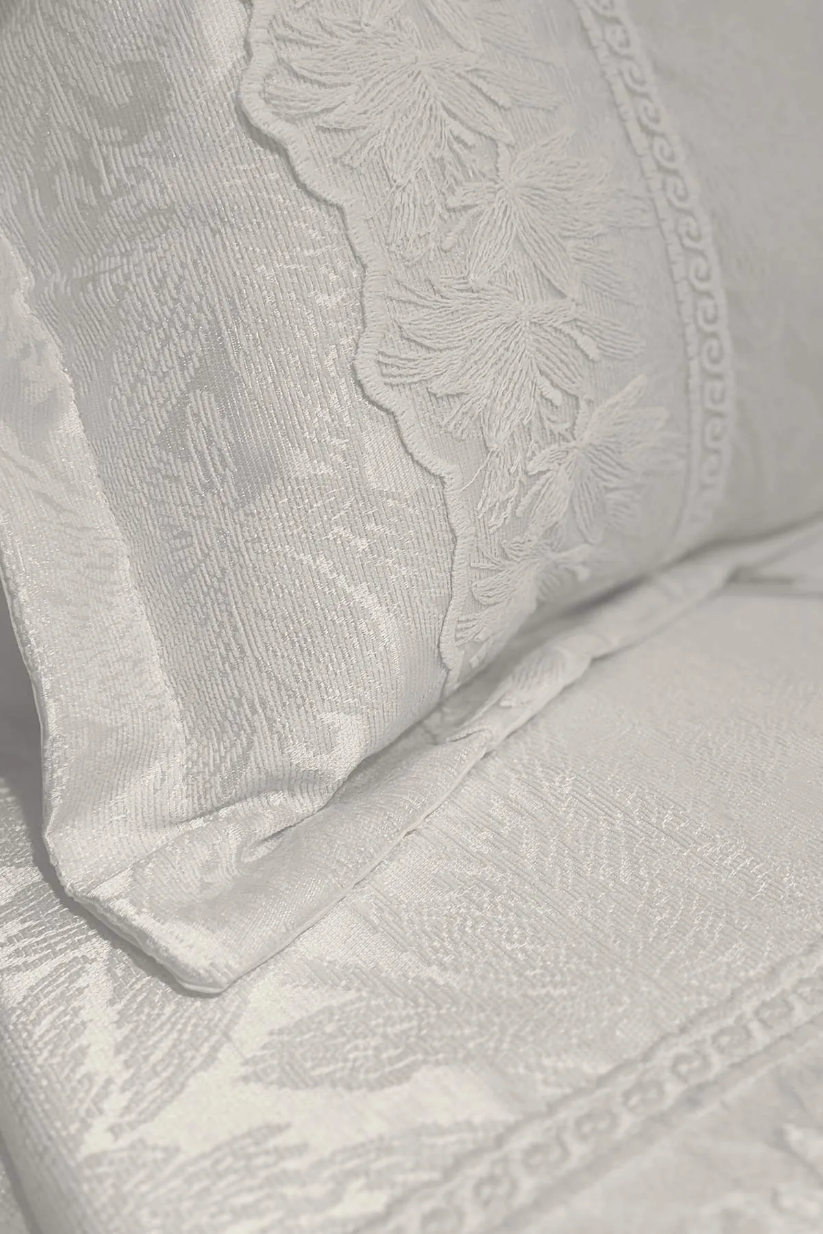 Krem 240x260 Dantelli Çift Kişilik Gelin Seti Yatak Örtüsü 282725