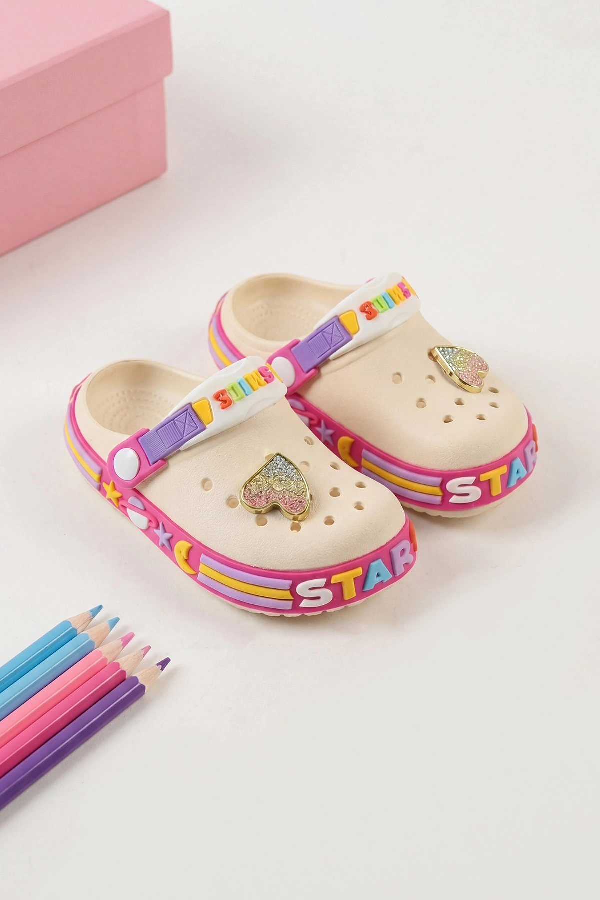 Krem ( 25 - 30 ) Kalp Tokalı Kız Çocuk Sandalet 462442