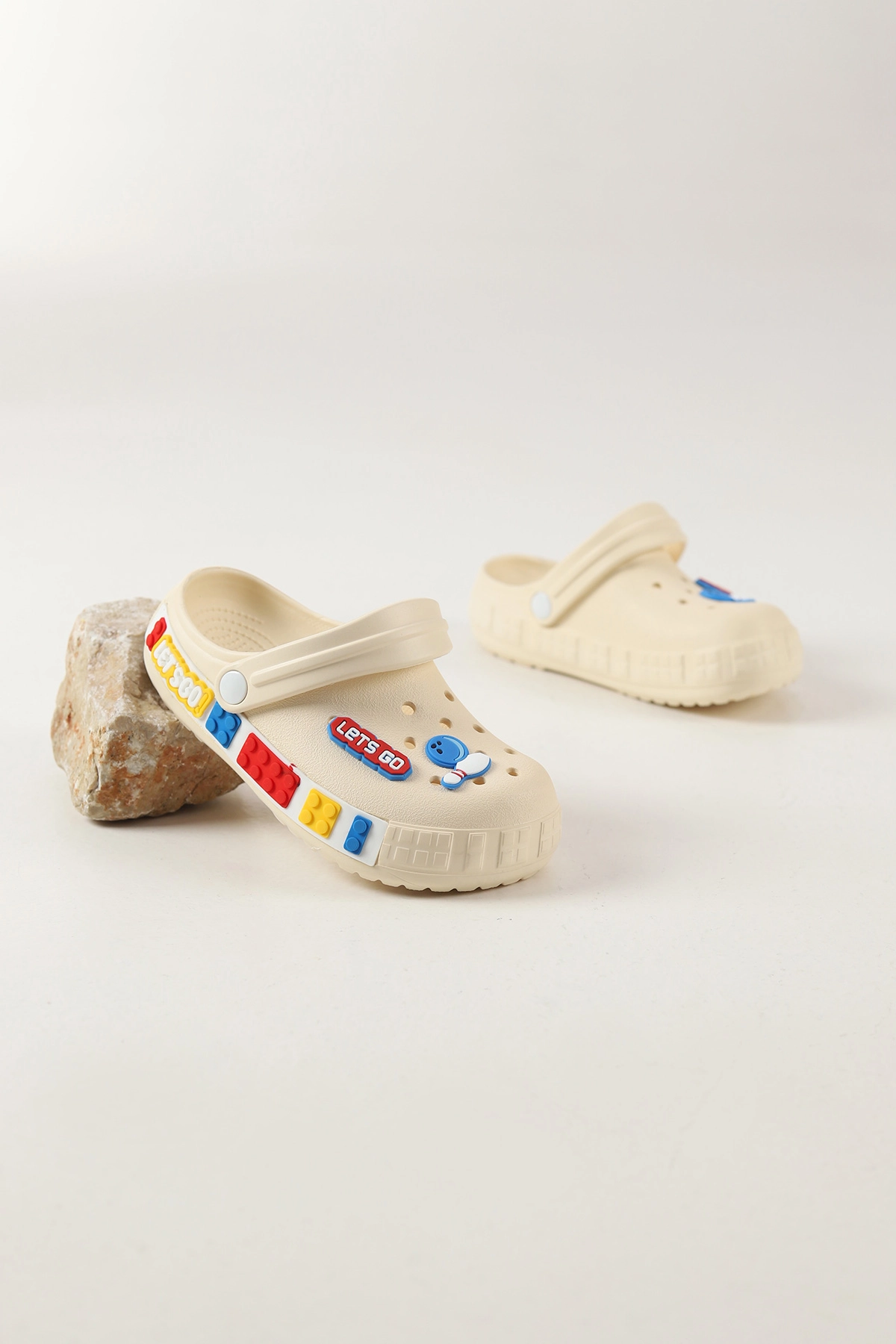 Krem ( 31 - 35 ) Figürlü Erkek Çocuk Sandalet 462465
