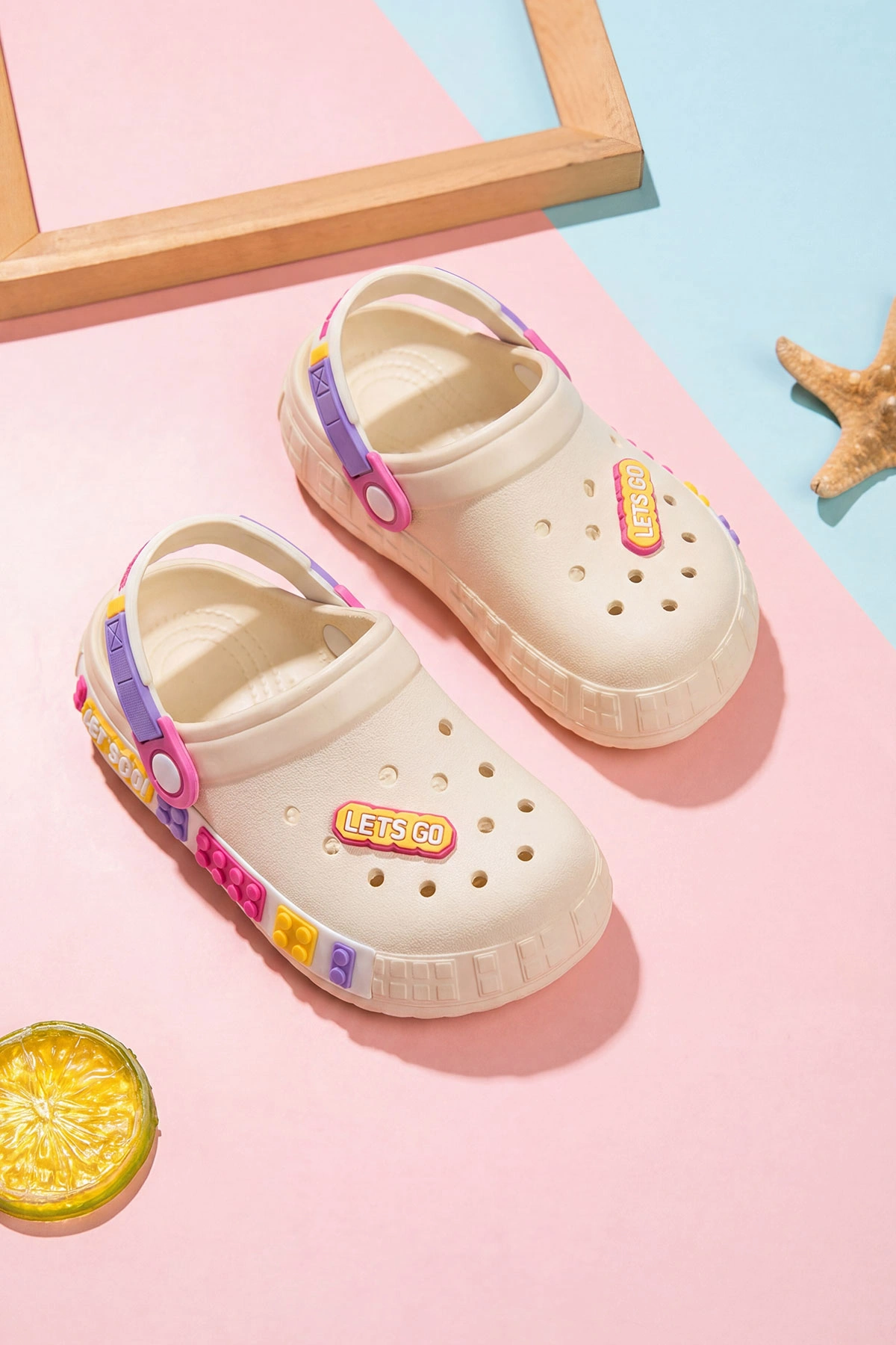 Krem ( 31 - 35 ) Figürlü Kız Çocuk Sandalet 462454