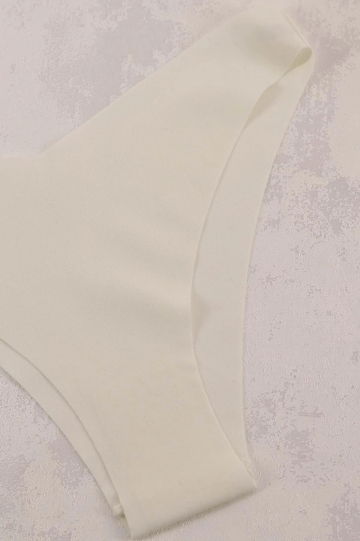 Krem CH0495 Klasik Basic Lazer Kesim Kadın Brezilya Külot 415998