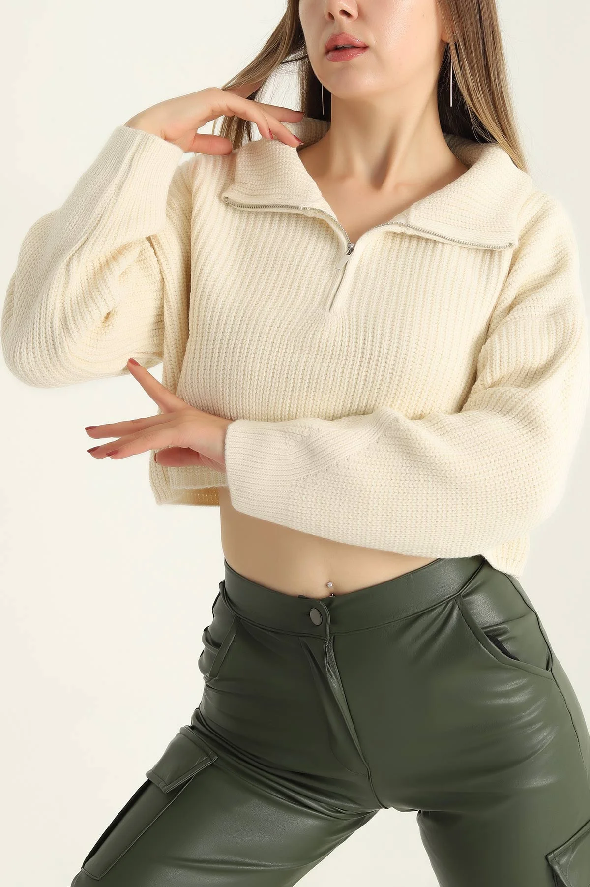 Krem Fermuarlı Triko Bayan Crop Kazak 300310