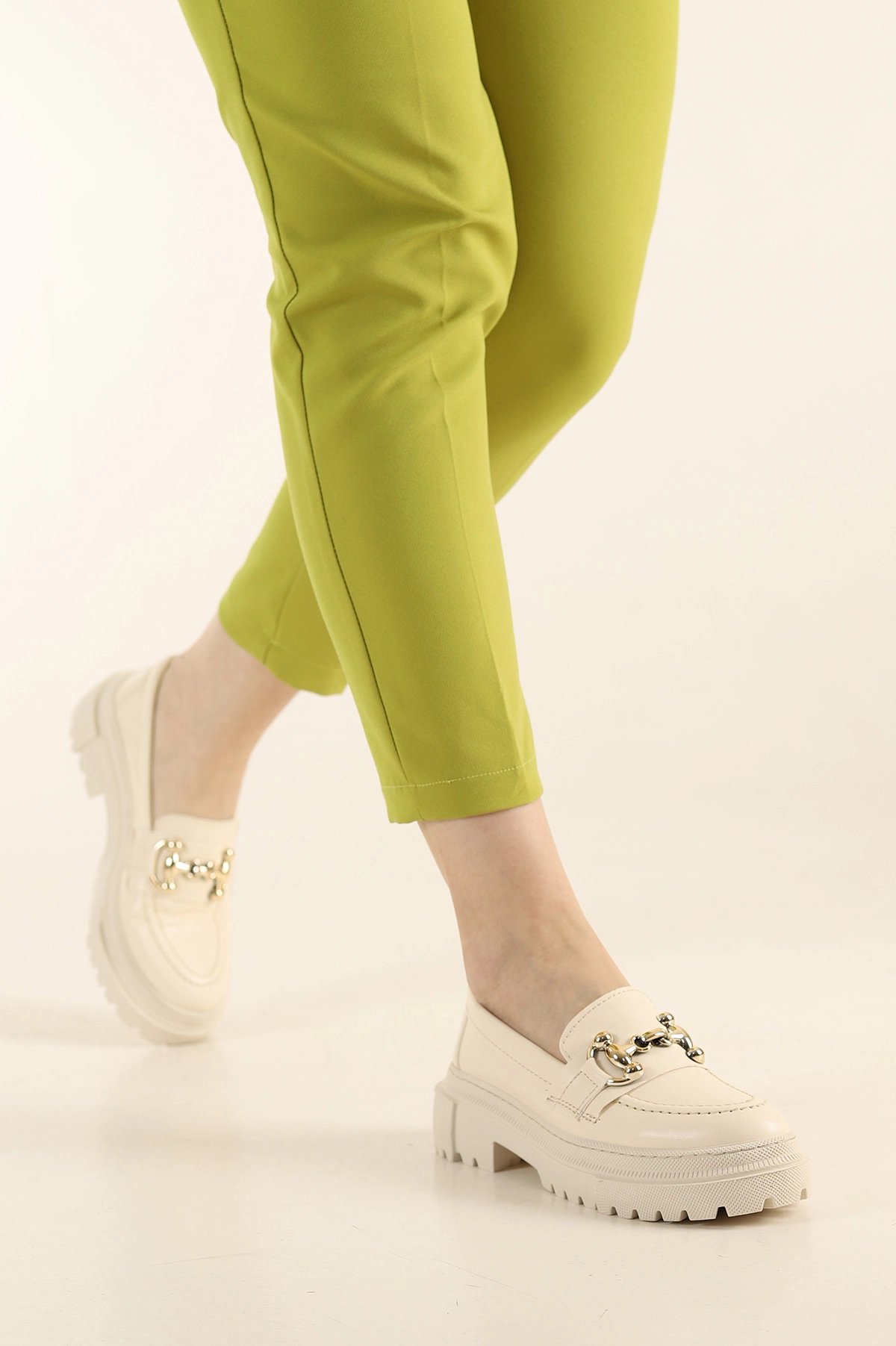 Krem Gold Tokalı Kalın Taban Loafer Ayakkabı 279845