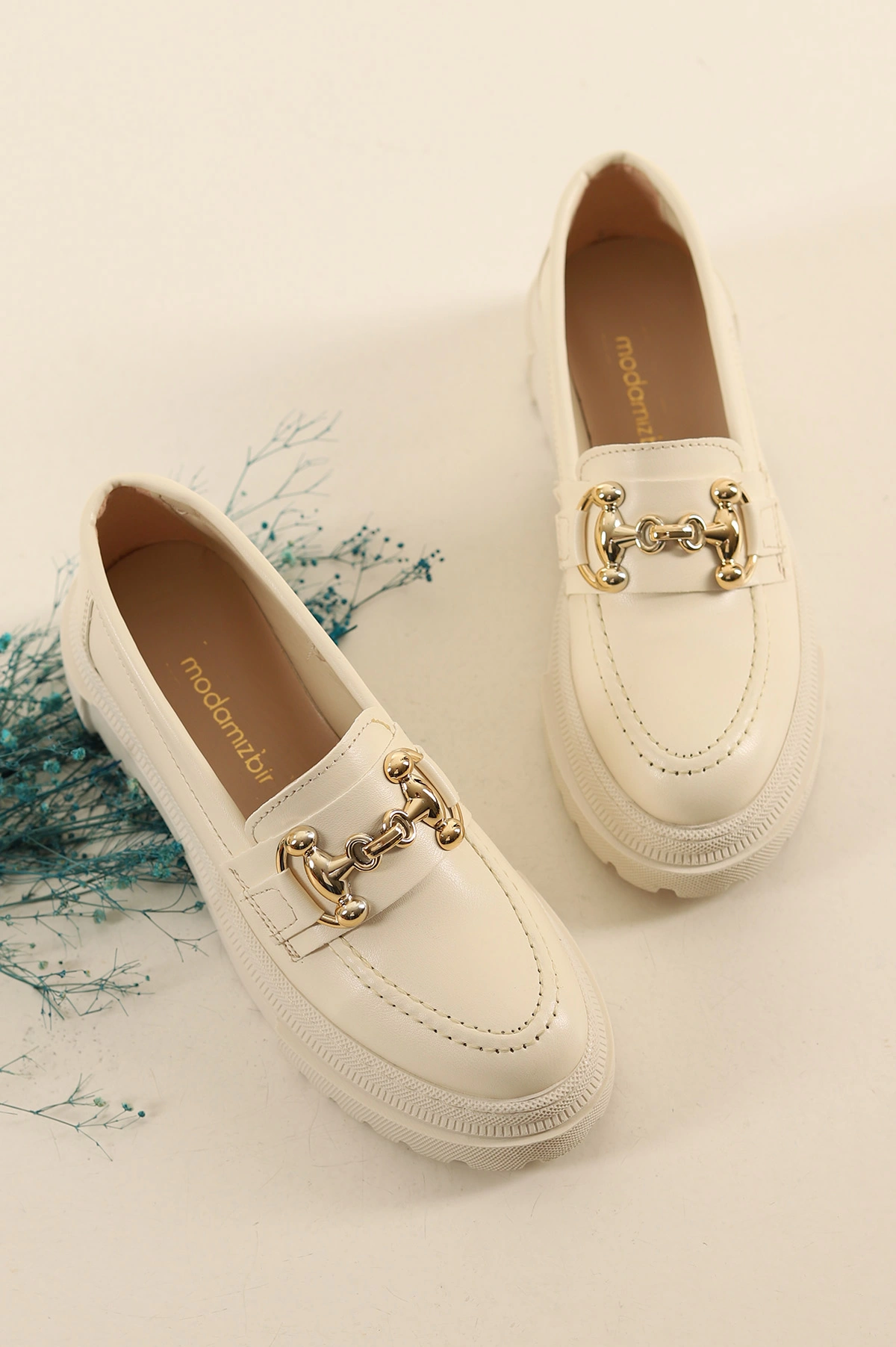 Krem Mat Gold Tokalı Kalın Taban Loafer Ayakkabı 286766