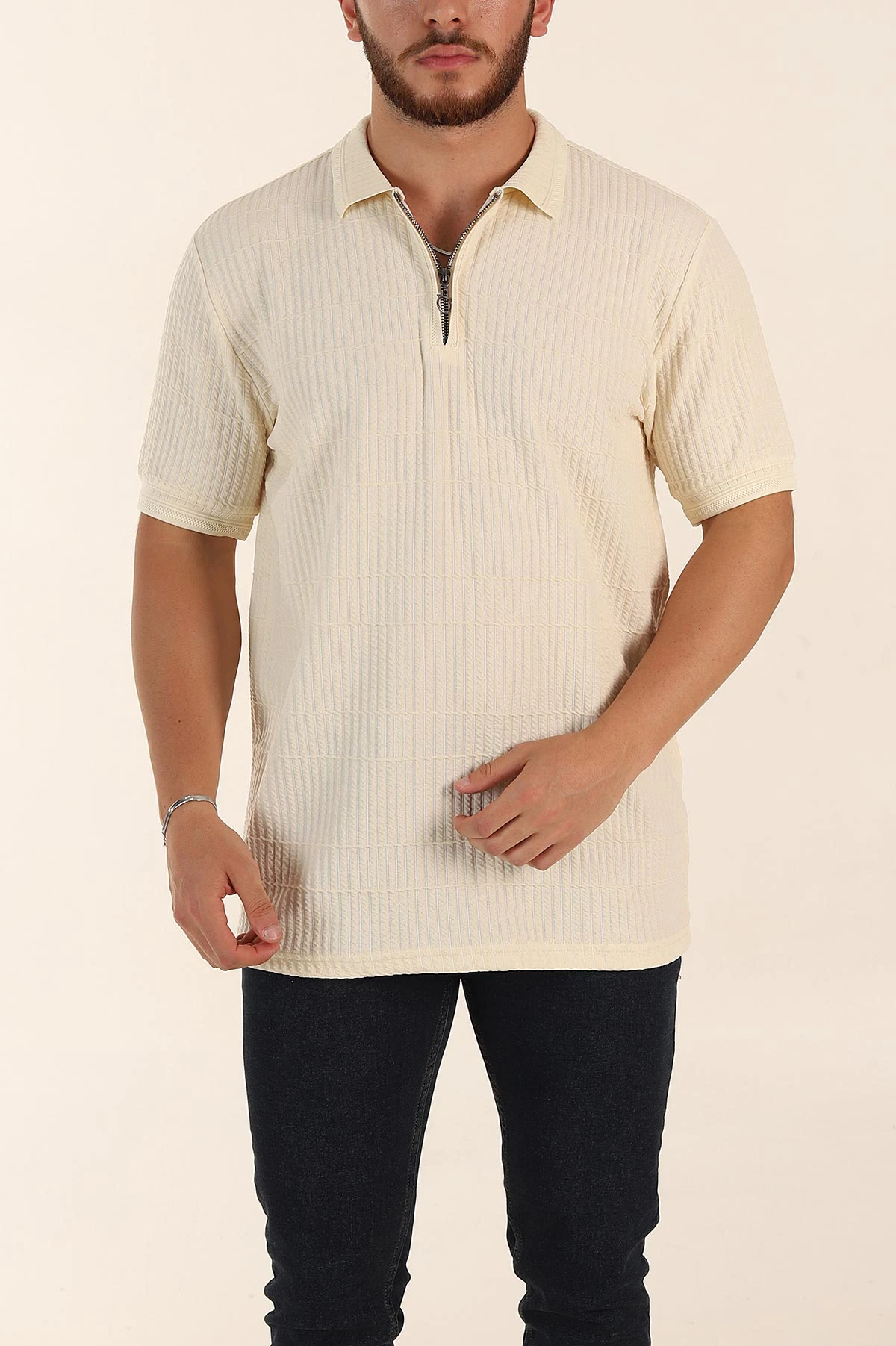 Krem Relaxed Fit Çizgi Detaylı Fermuarlı Polo Yaka Erkek Tişört 370329