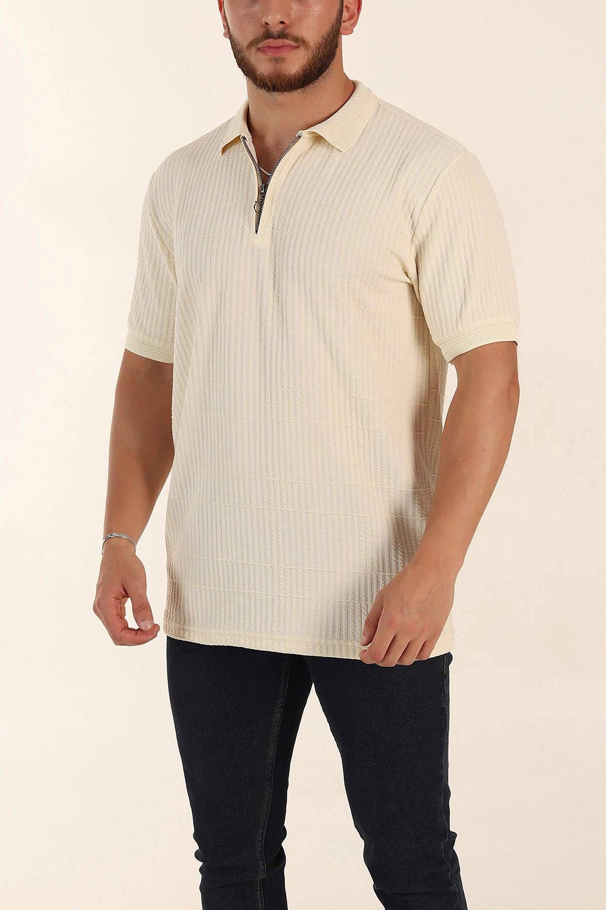 Krem Relaxed Fit Çizgi Detaylı Fermuarlı Polo Yaka Erkek Tişört 370329