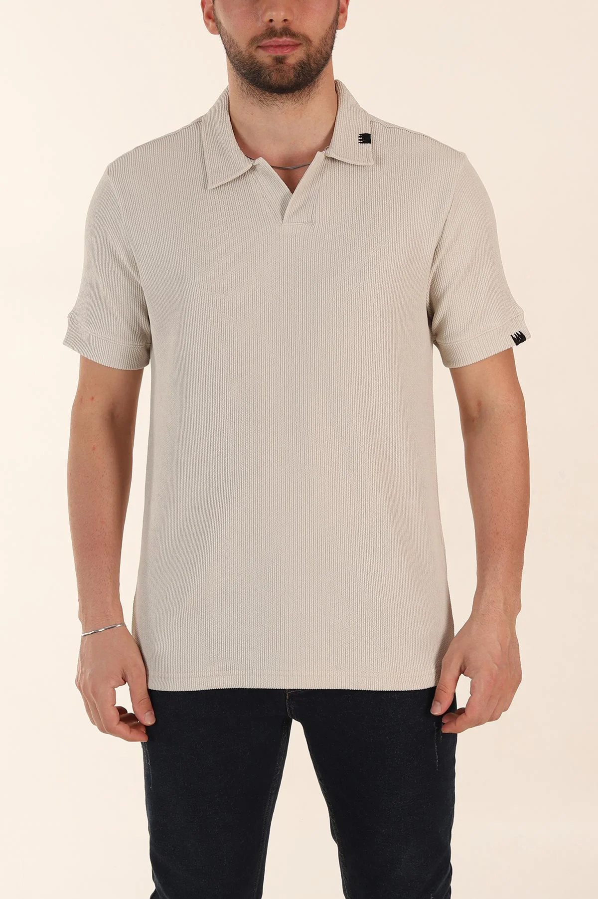 Krem Relaxed Fit Dokulu Patlı Polo Yaka Erkek Tişört 370266