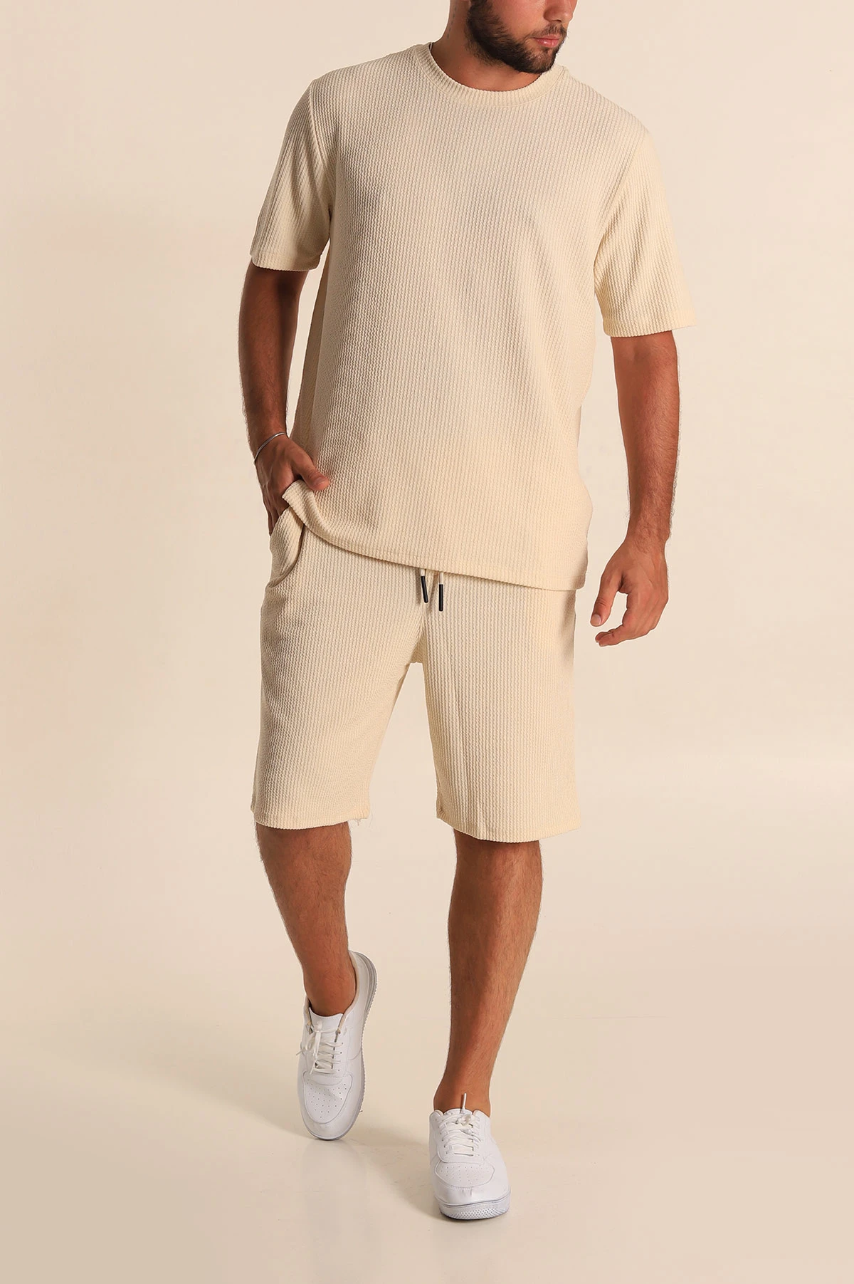 Krem Relaxed Fit Fitilli Dokulu Erkek Şortlu Takım 284080