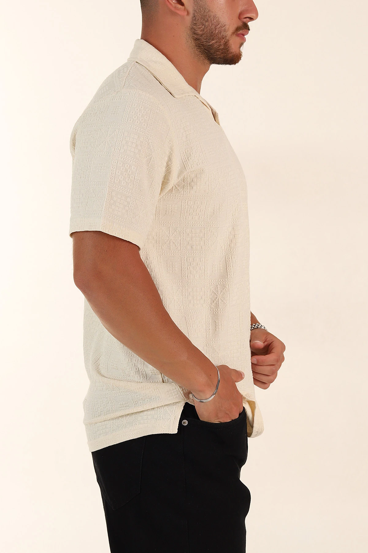 Krem Relaxed Fit Kabartma Desenli Patlı Polo Yaka Erkek Tişört 358022