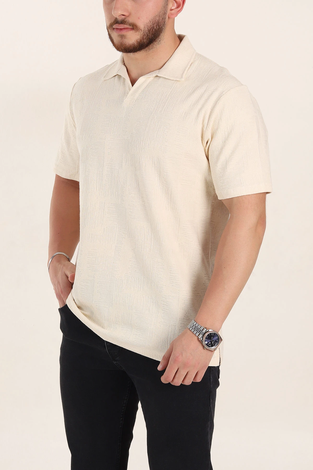 Krem Relaxed Fit Kabartma Desenli Patlı Polo Yaka Erkek Tişört 358099