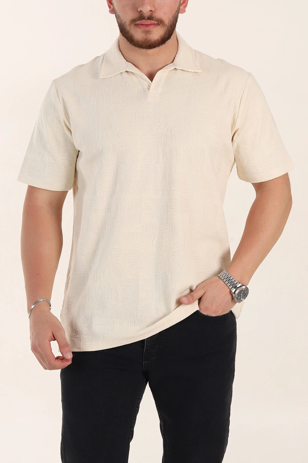 Krem Relaxed Fit Kabartma Desenli Patlı Polo Yaka Erkek Tişört 358099