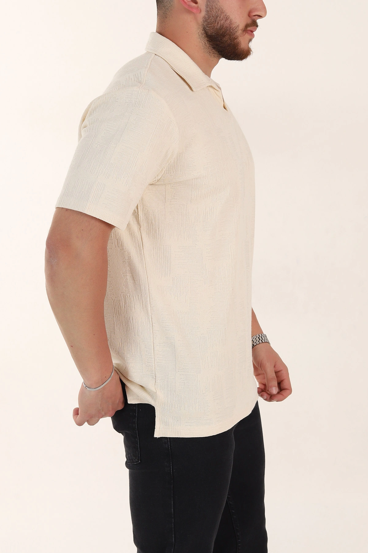 Krem Relaxed Fit Kabartma Desenli Patlı Polo Yaka Erkek Tişört 358099